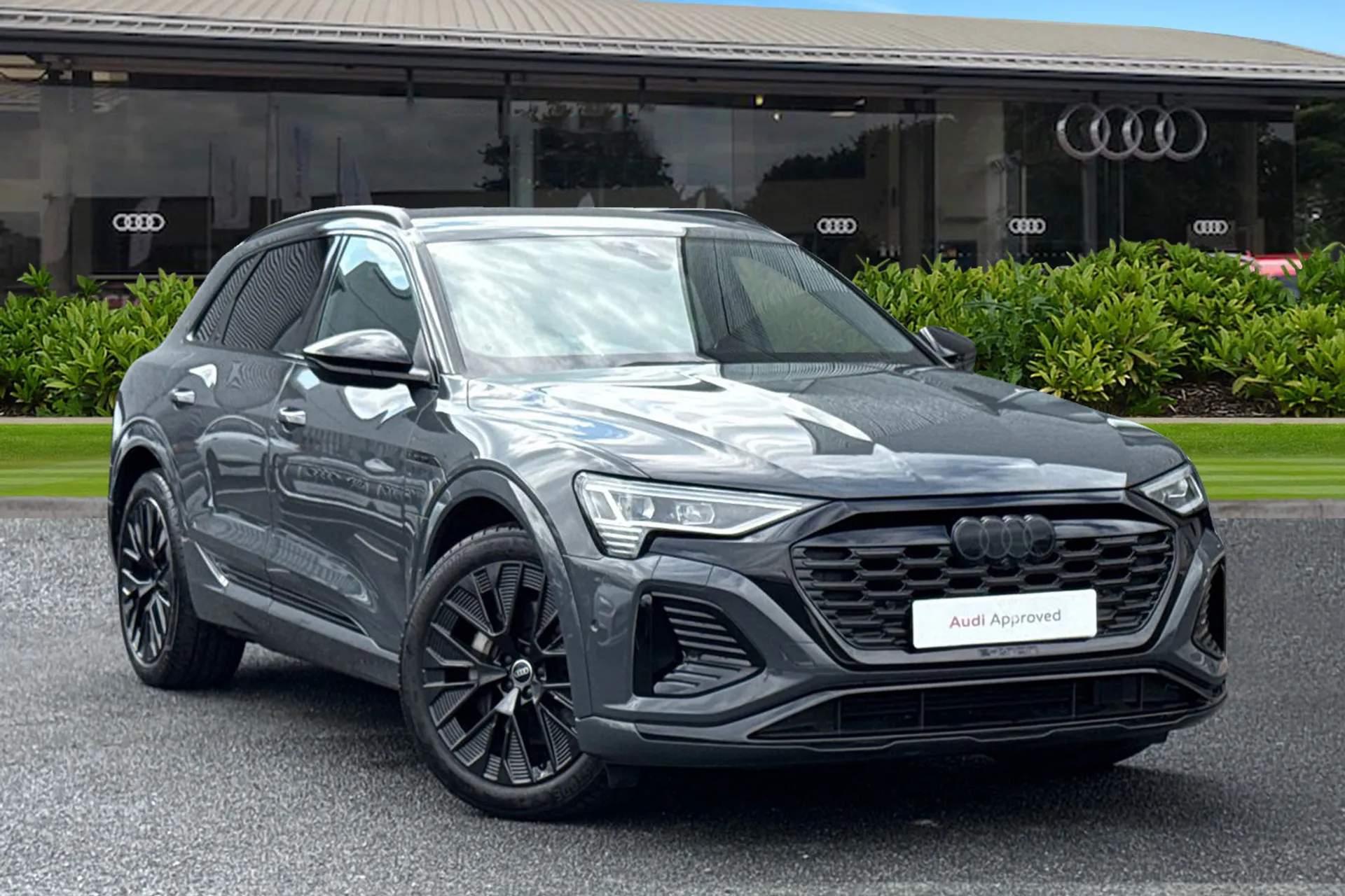 Main listing image - Audi Q8 e-tron