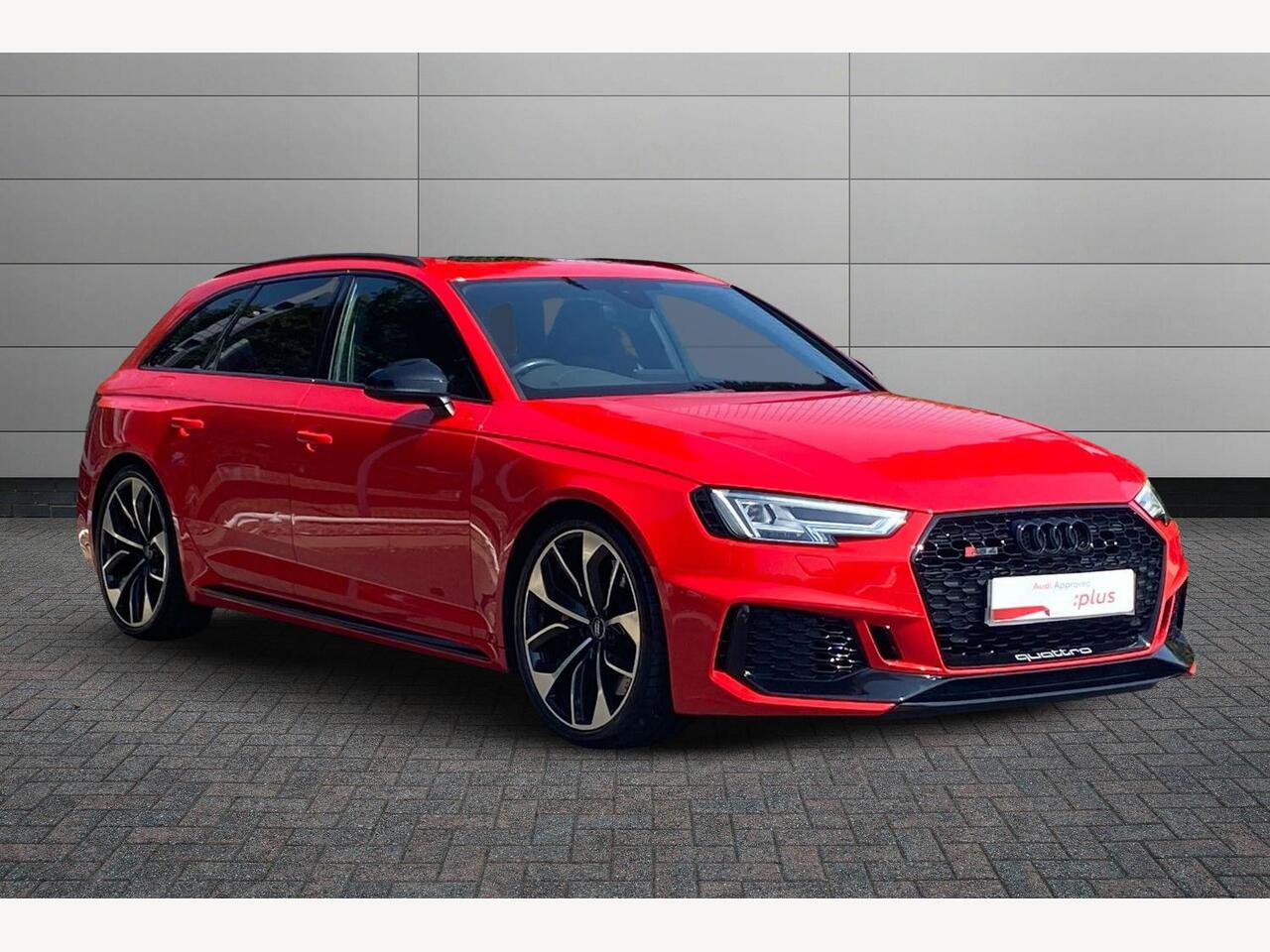 Main listing image - Audi RS4