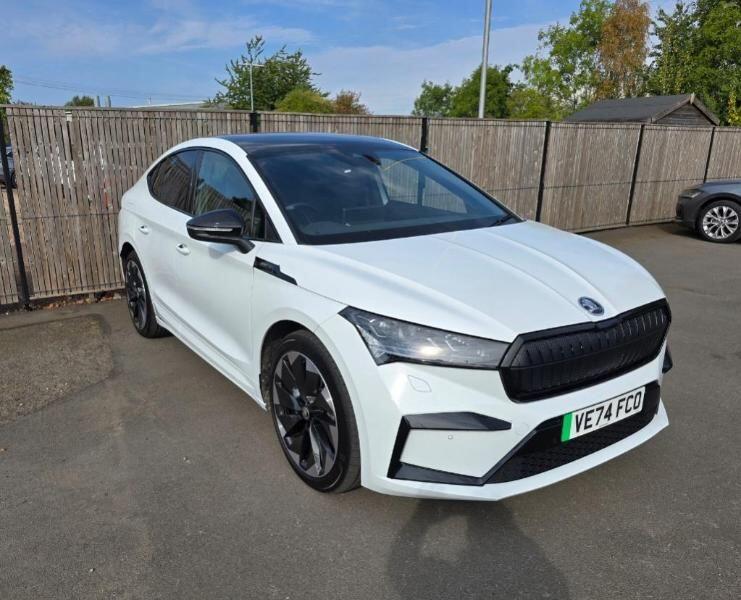 Main listing image - Skoda Enyaq