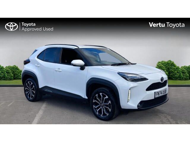 Main listing image - Toyota Yaris Cross