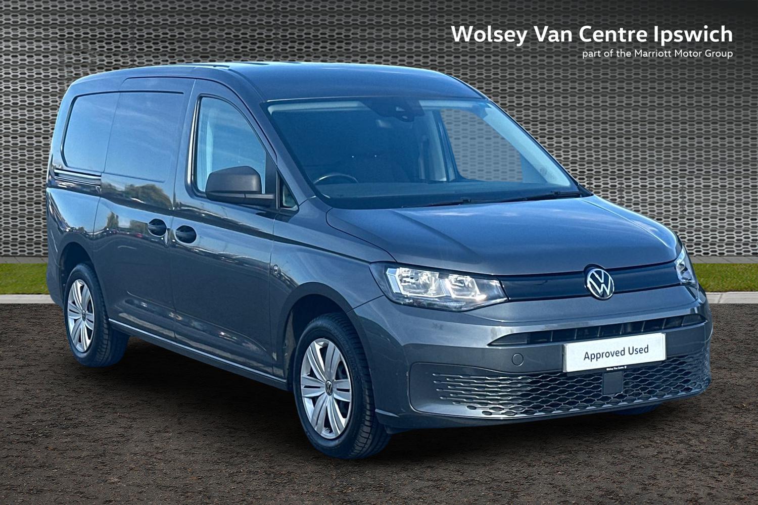 Main listing image - Volkswagen Caddy Maxi