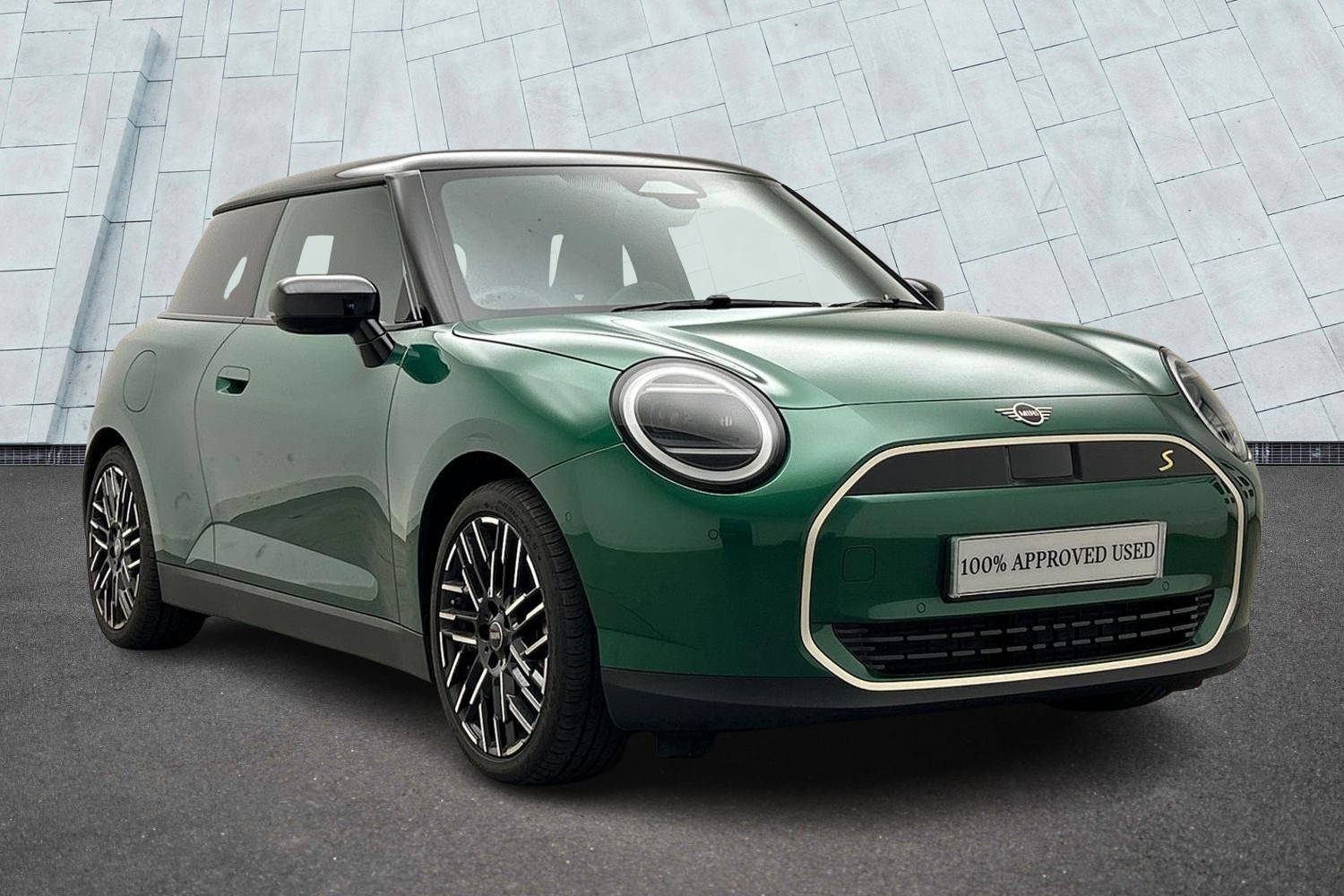 Main listing image - MINI Electric