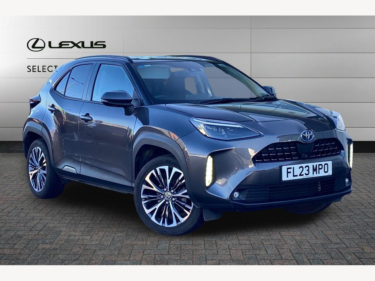 Main listing image - Toyota Yaris Cross
