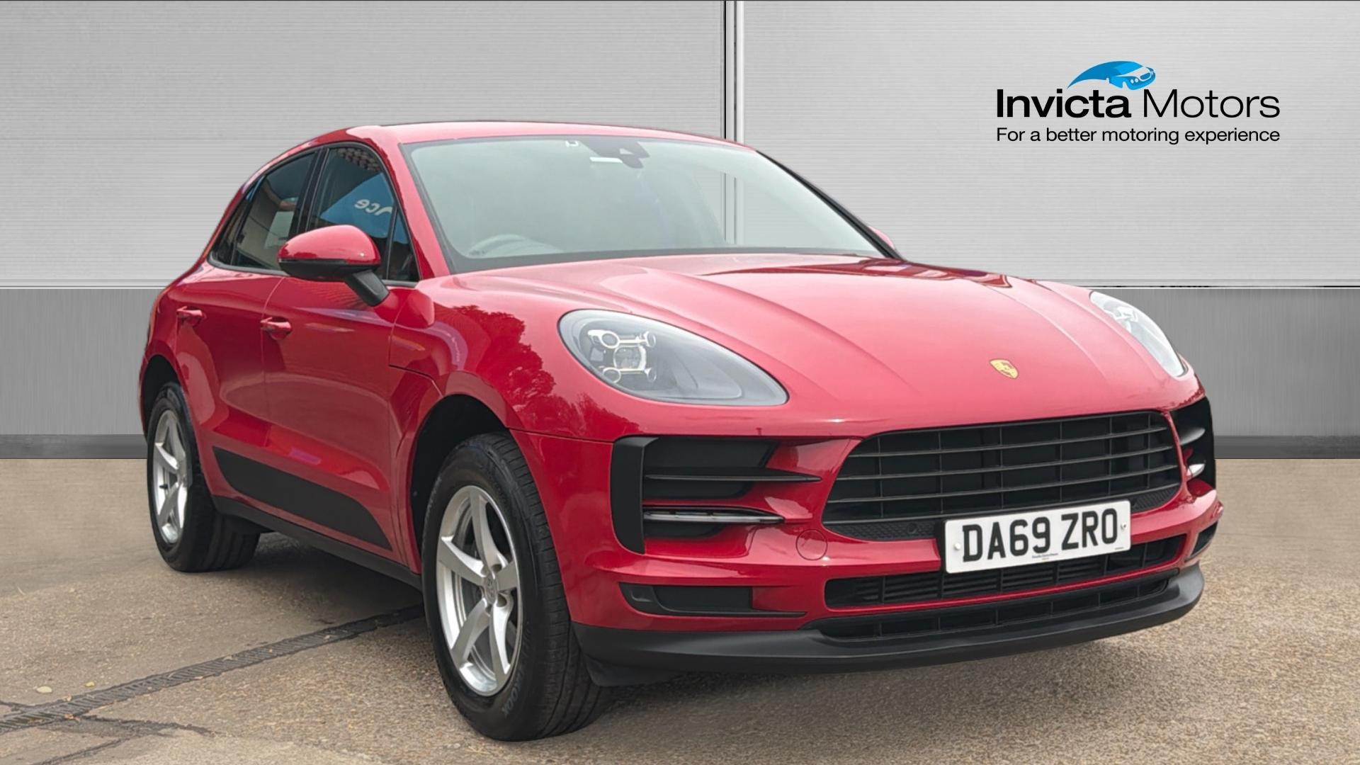 Main listing image - Porsche Macan