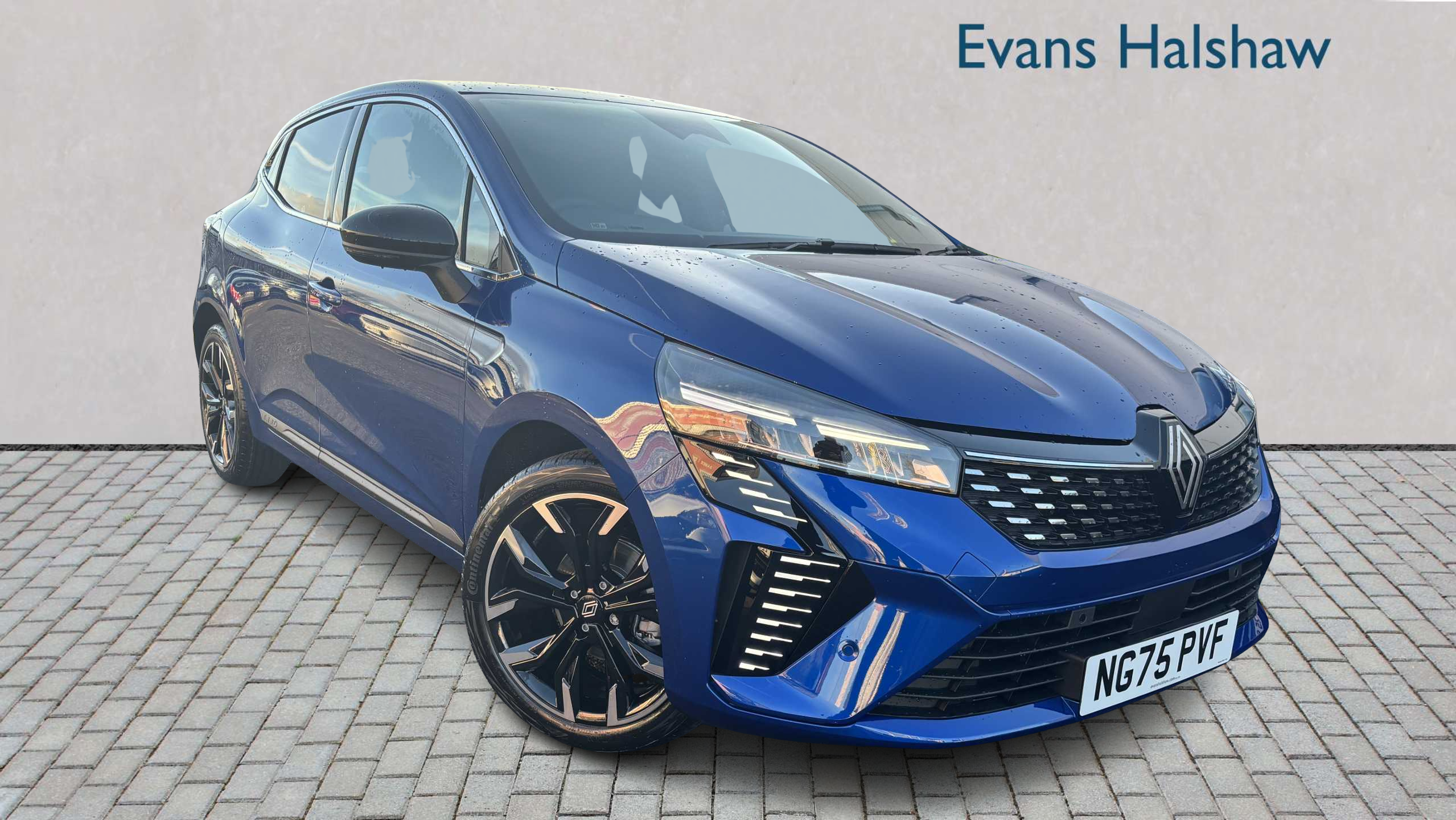 Main listing image - Renault Clio