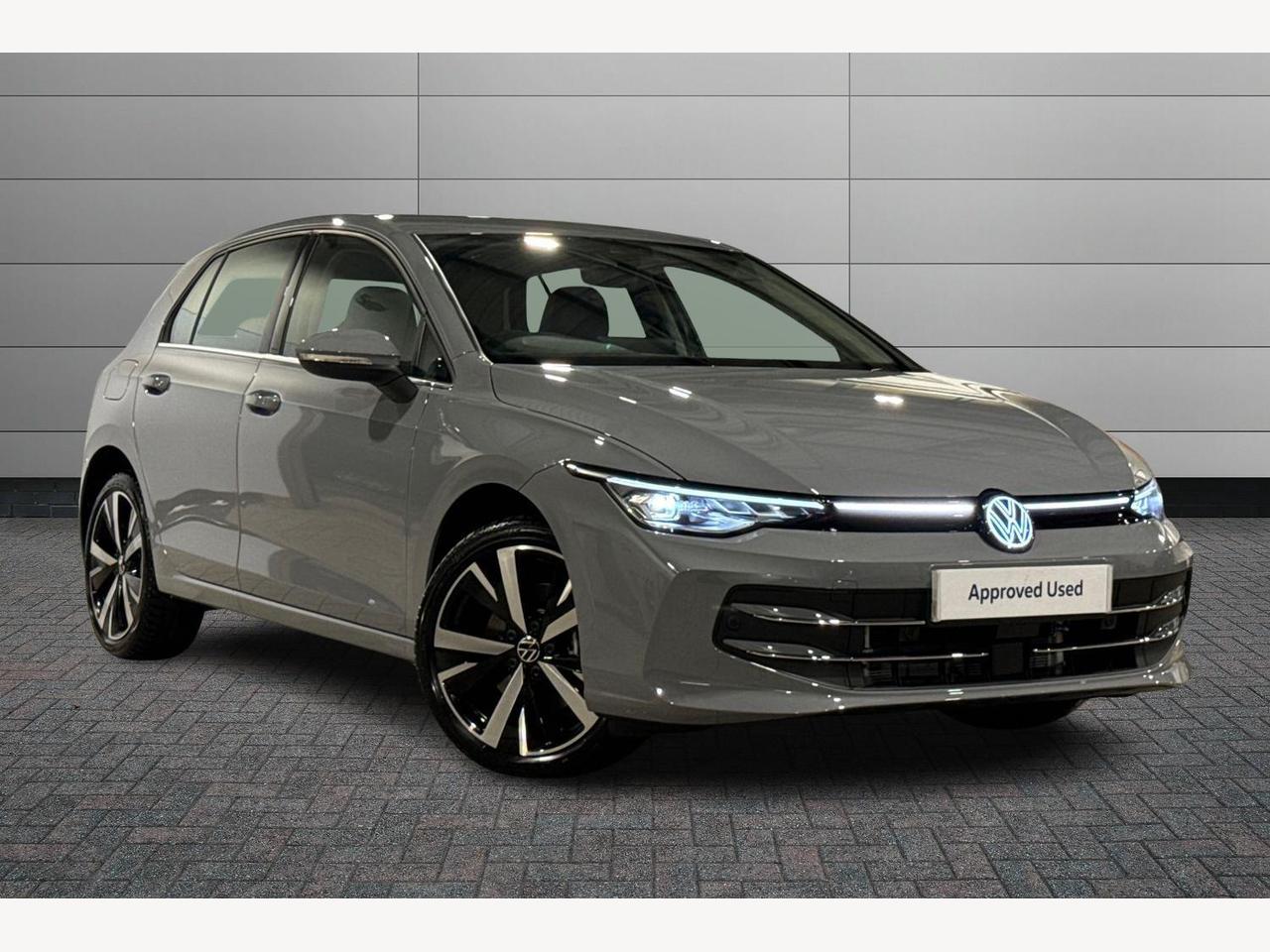 Main listing image - Volkswagen Golf