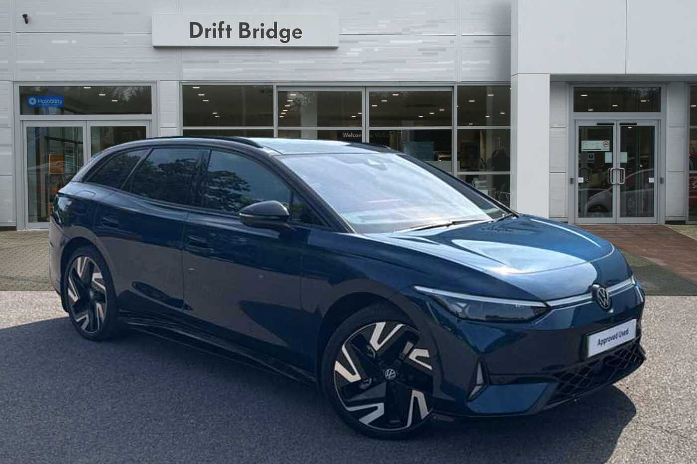 Main listing image - Volkswagen ID.7