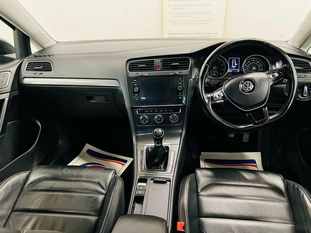 Main listing image - Volkswagen Golf Estate