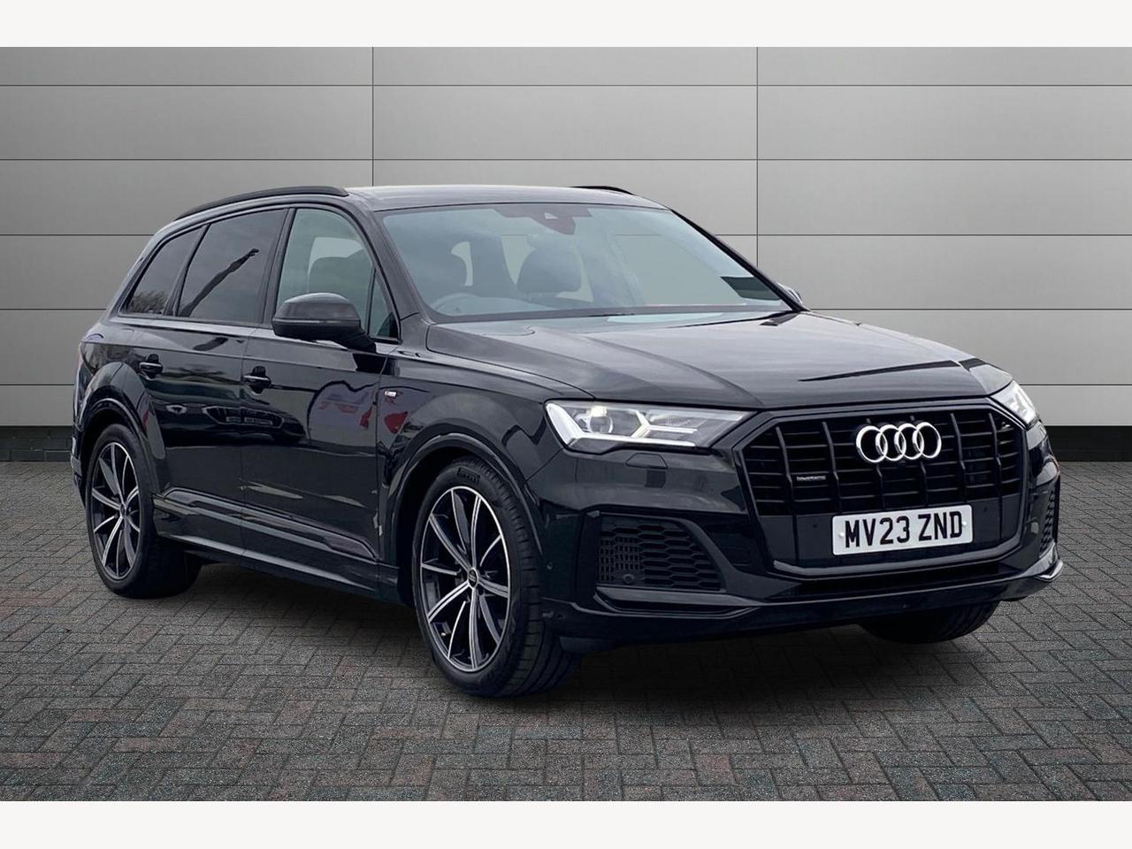 Main listing image - Audi Q7