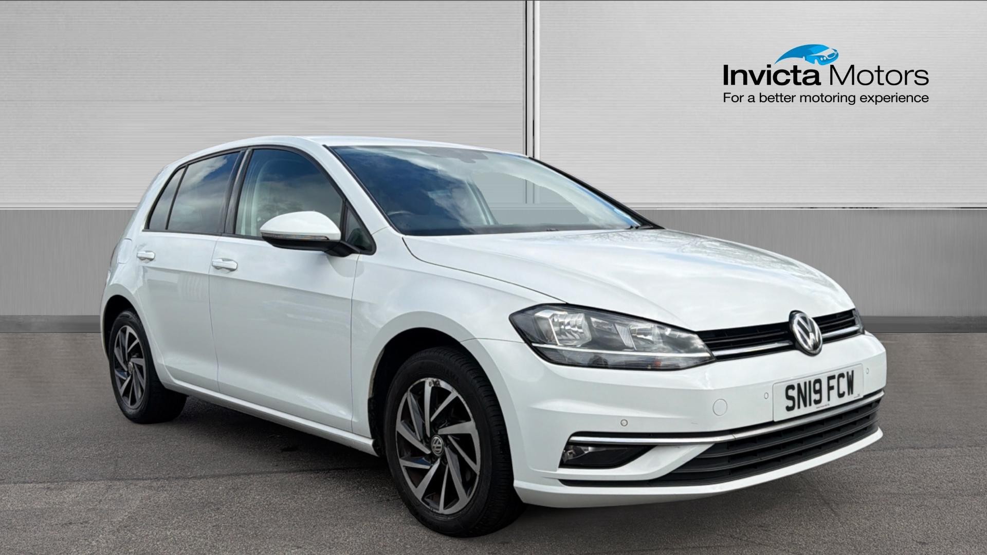 Main listing image - Volkswagen Golf
