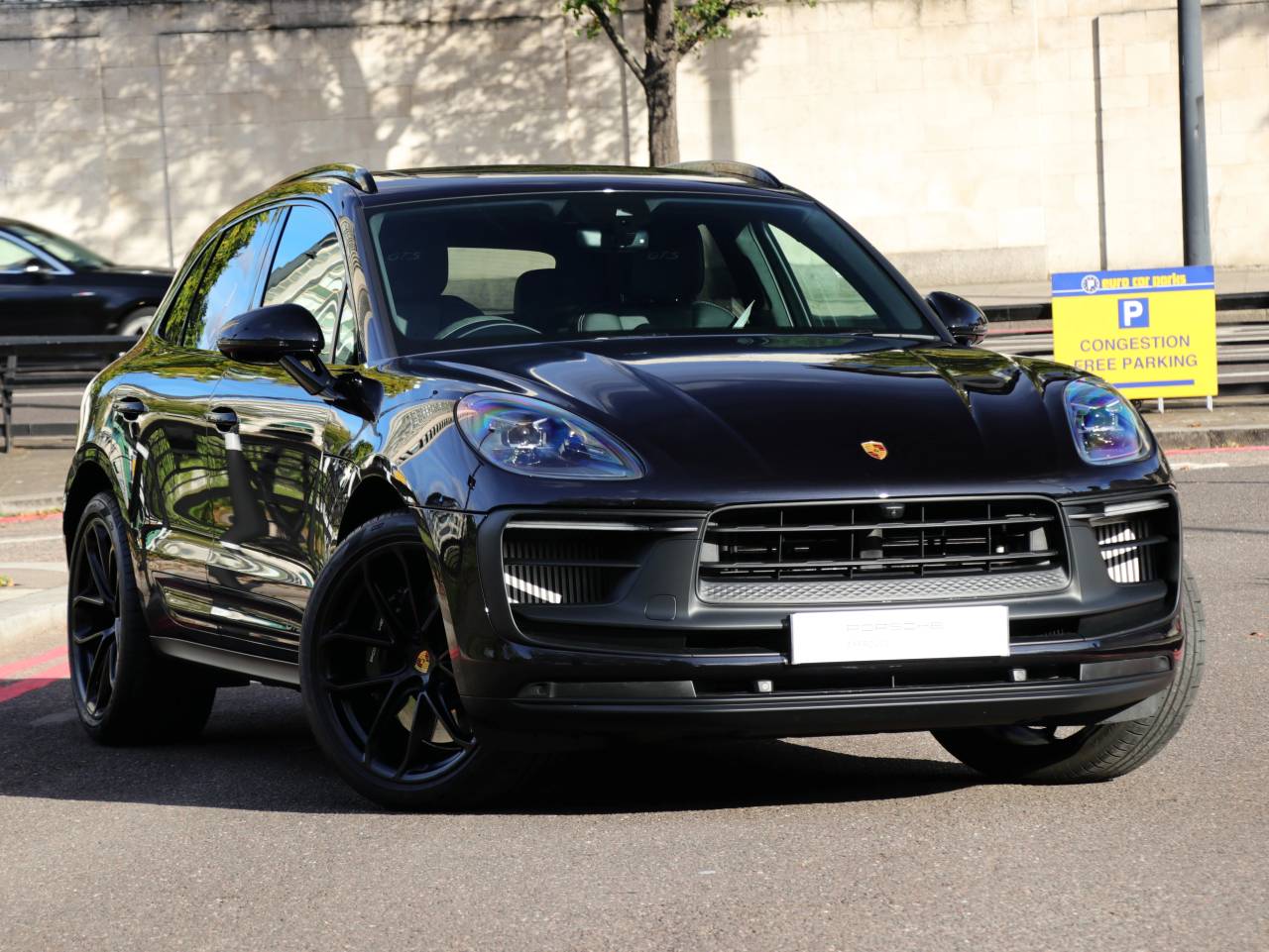 Main listing image - Porsche Macan