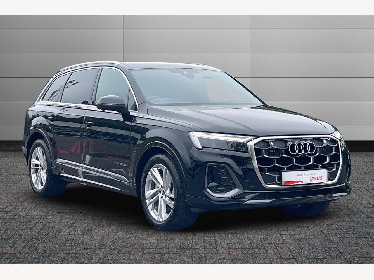Main listing image - Audi Q7