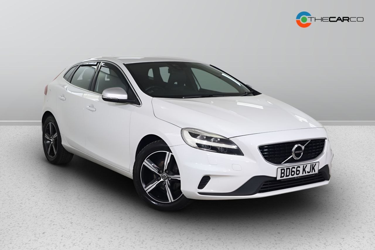 Main listing image - Volvo V40