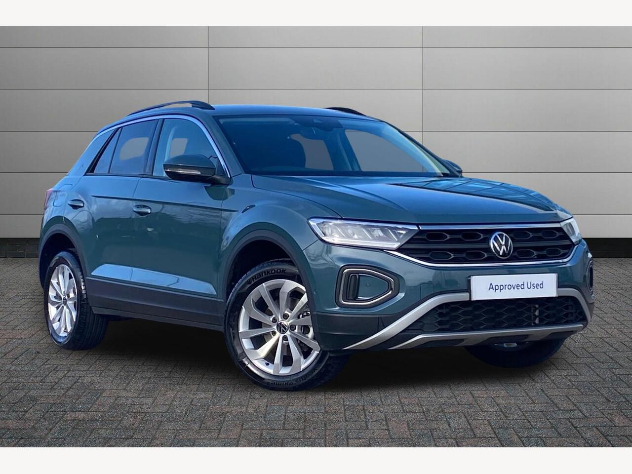 Main listing image - Volkswagen T-Roc
