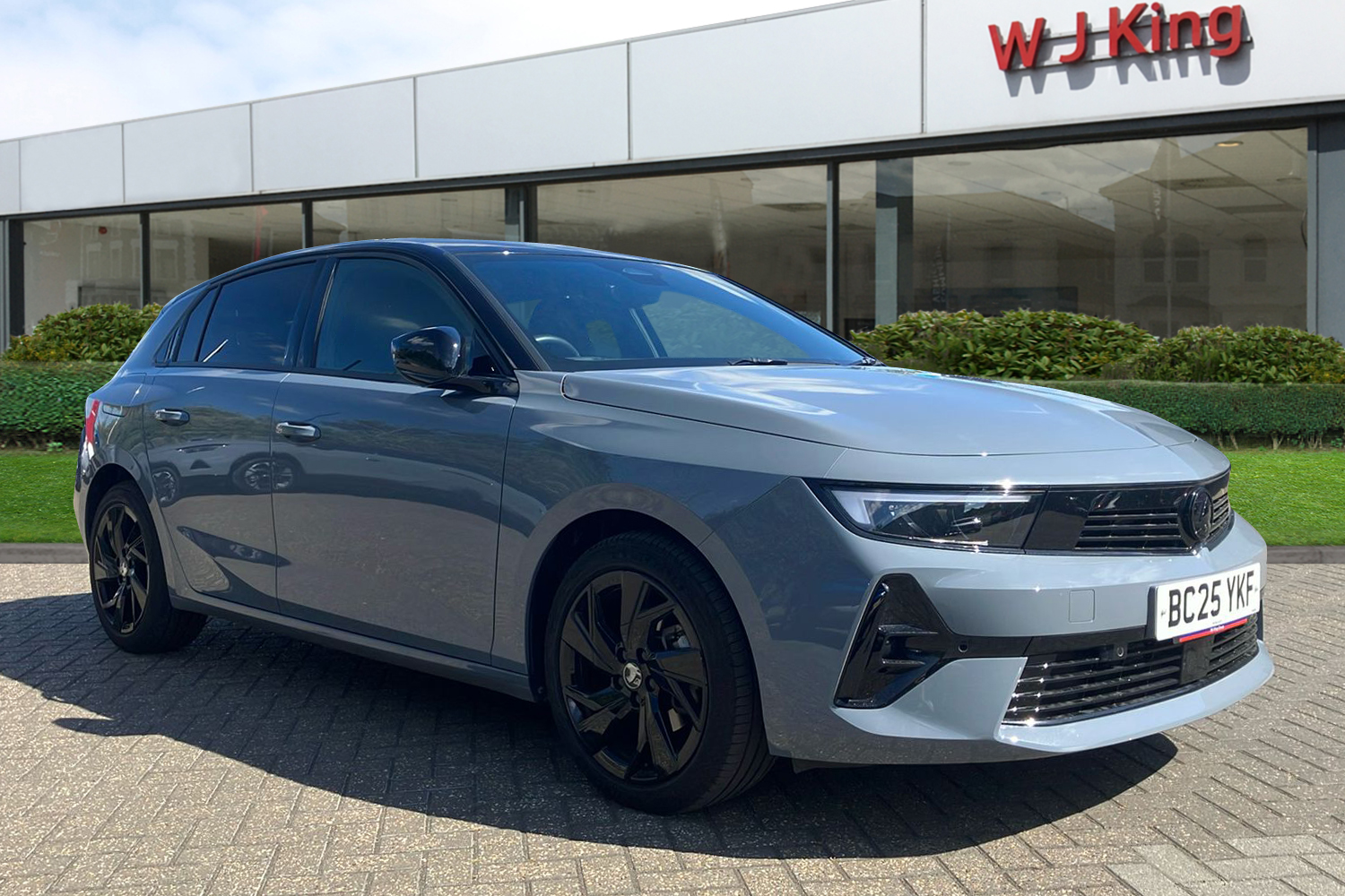 Main listing image - Vauxhall Astra