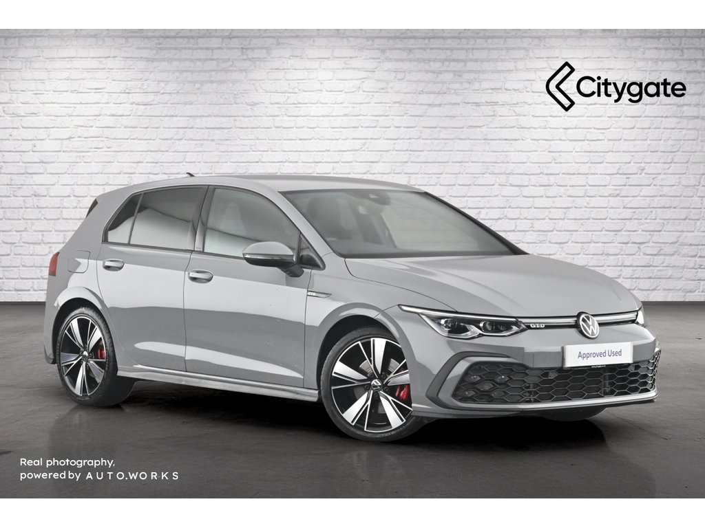 Main listing image - Volkswagen Golf
