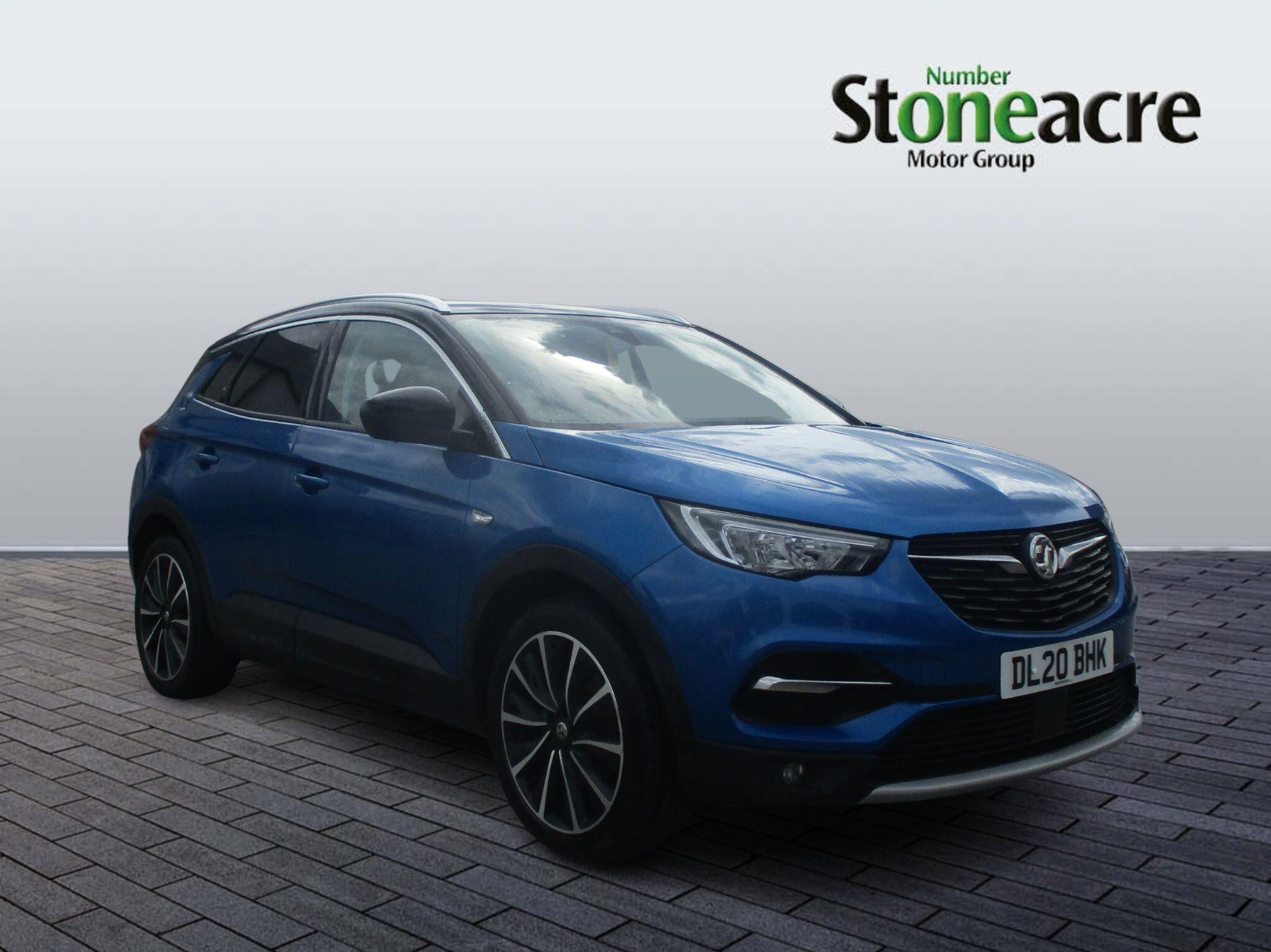 Main listing image - Vauxhall Grandland X