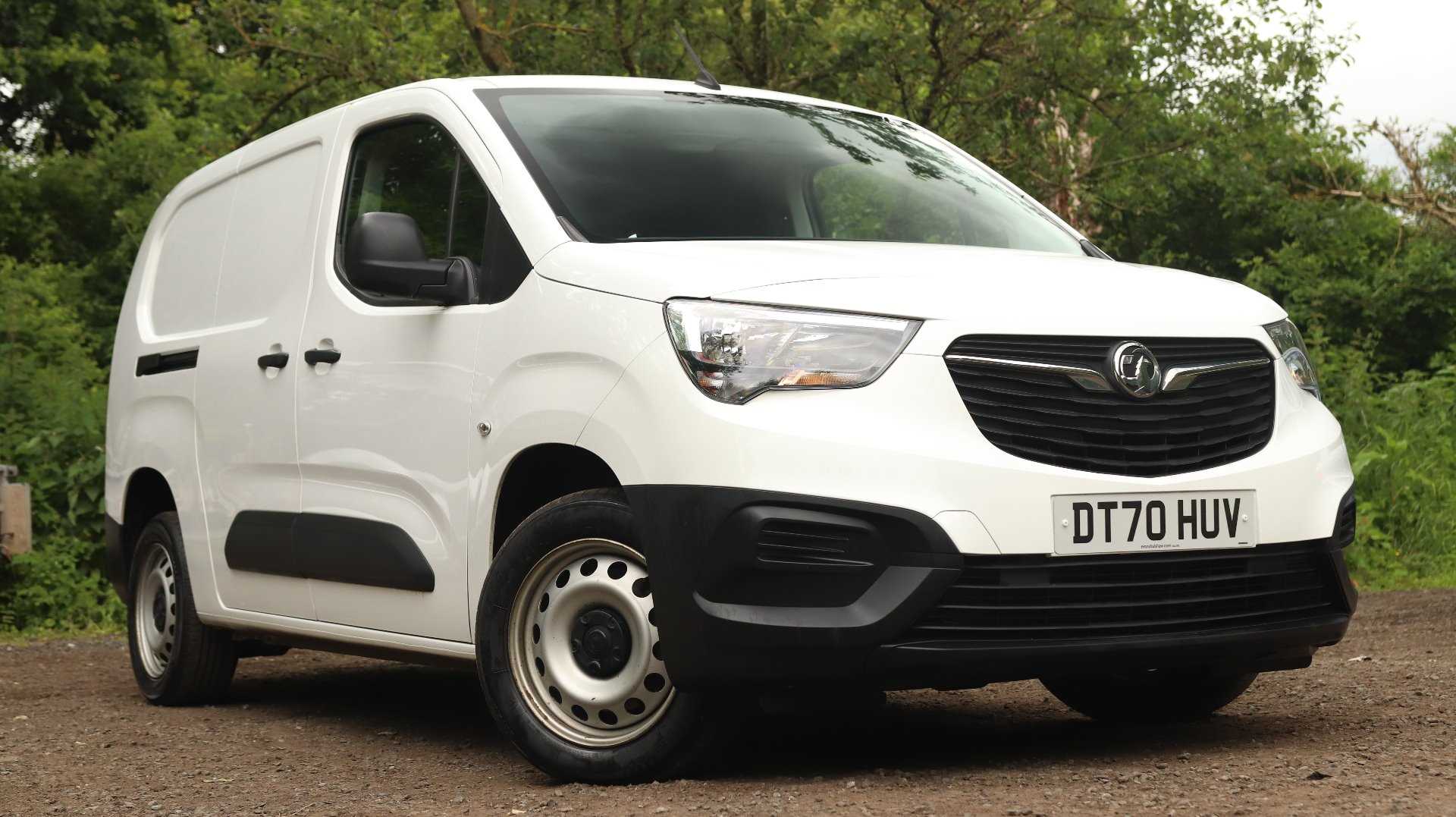 Main listing image - Vauxhall Combo Cargo