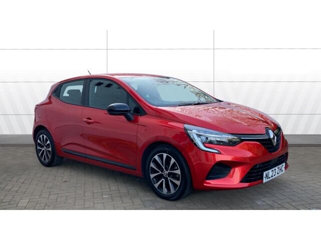 Main listing image - Renault Clio