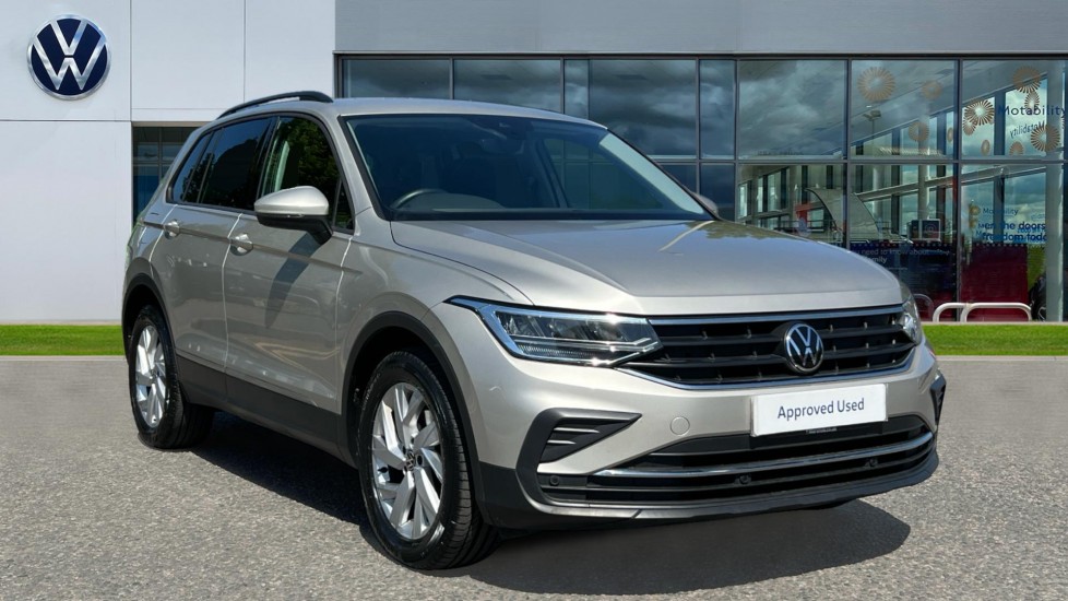 Main listing image - Volkswagen Tiguan