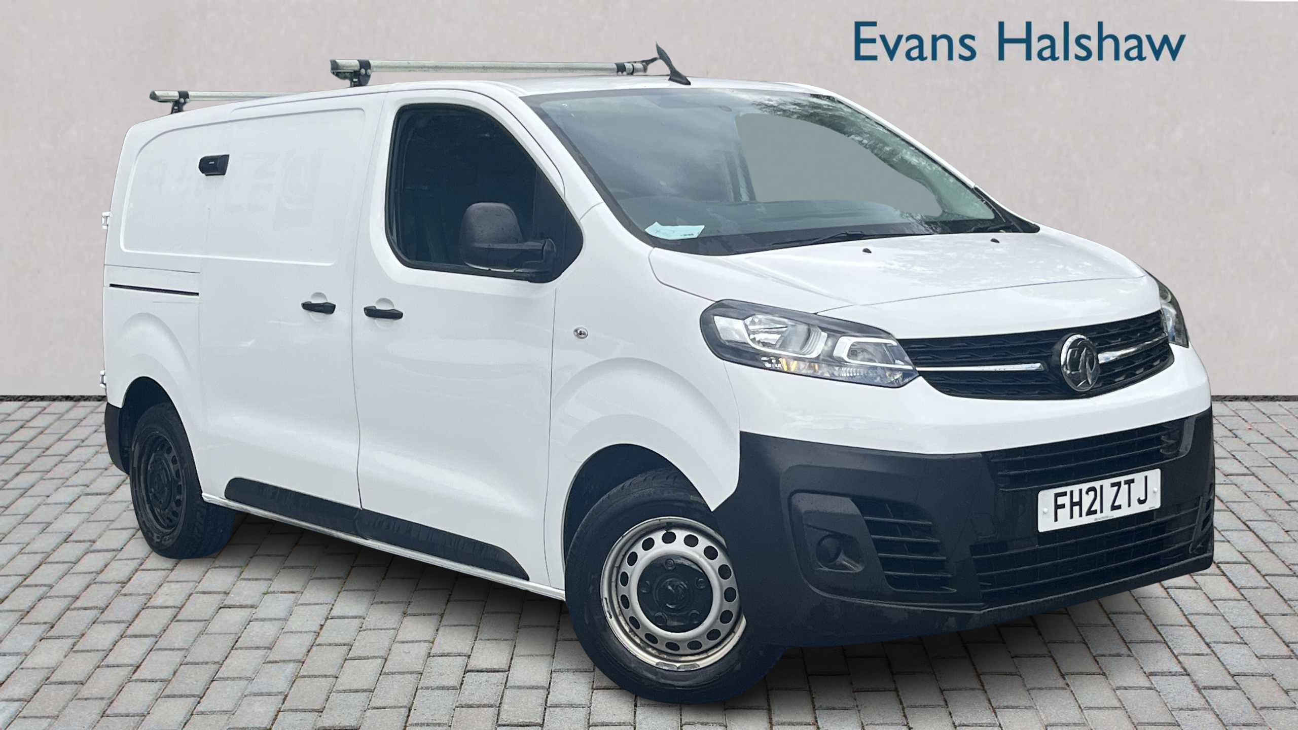 Main listing image - Vauxhall Vivaro