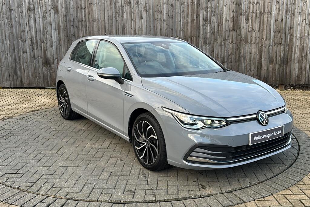 Main listing image - Volkswagen Golf