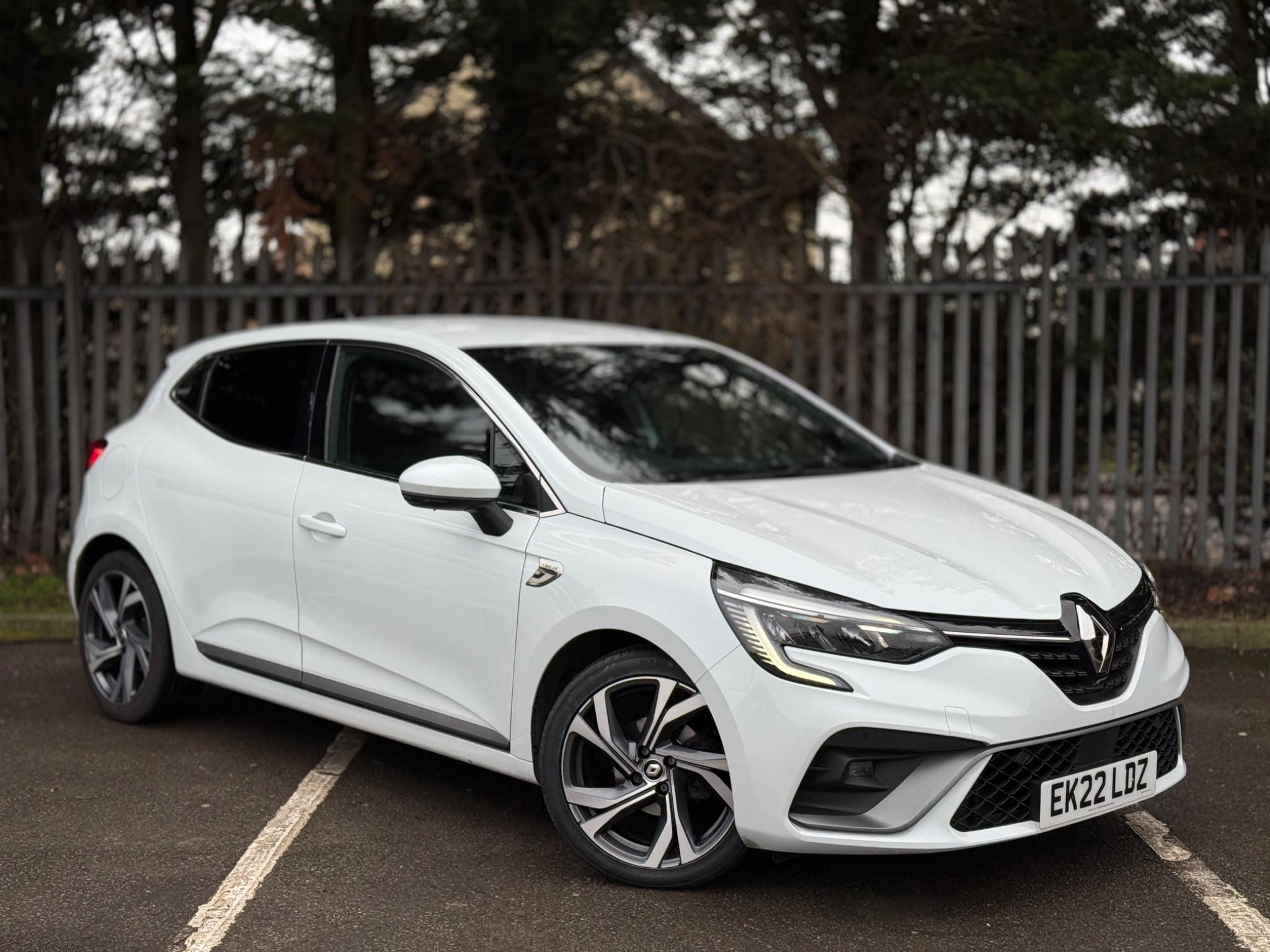 Main listing image - Renault Clio