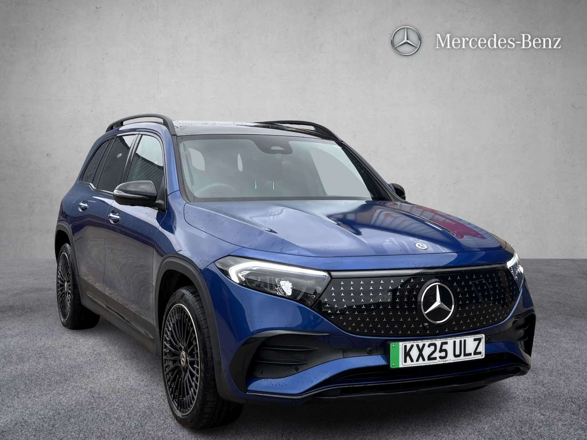 Main listing image - Mercedes-Benz EQB