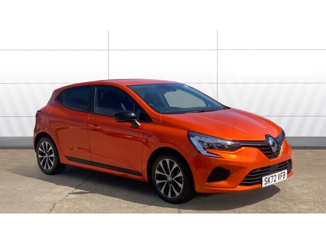 Main listing image - Renault Clio