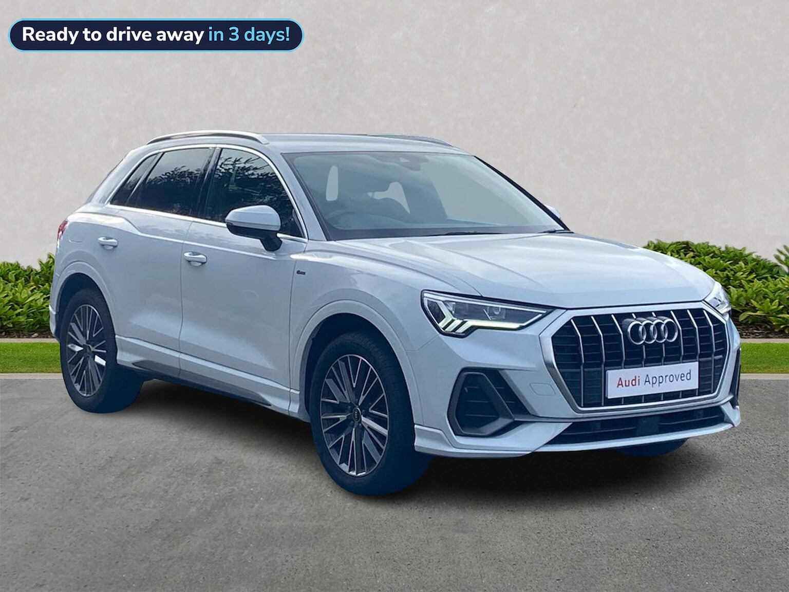 Main listing image - Audi Q3