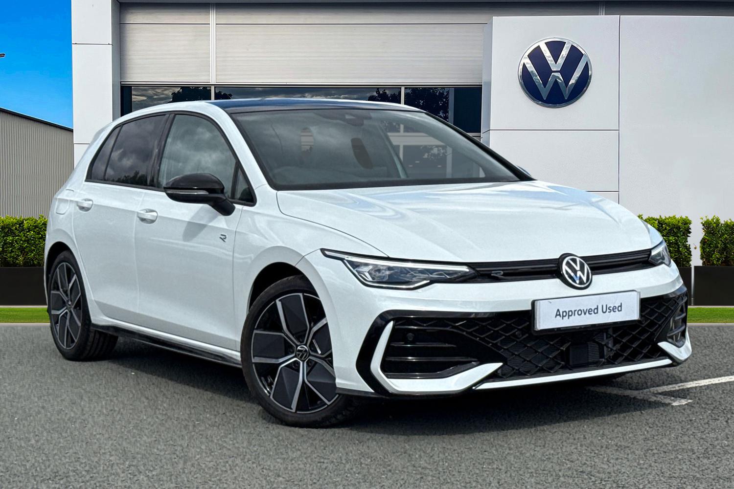 Main listing image - Volkswagen Golf