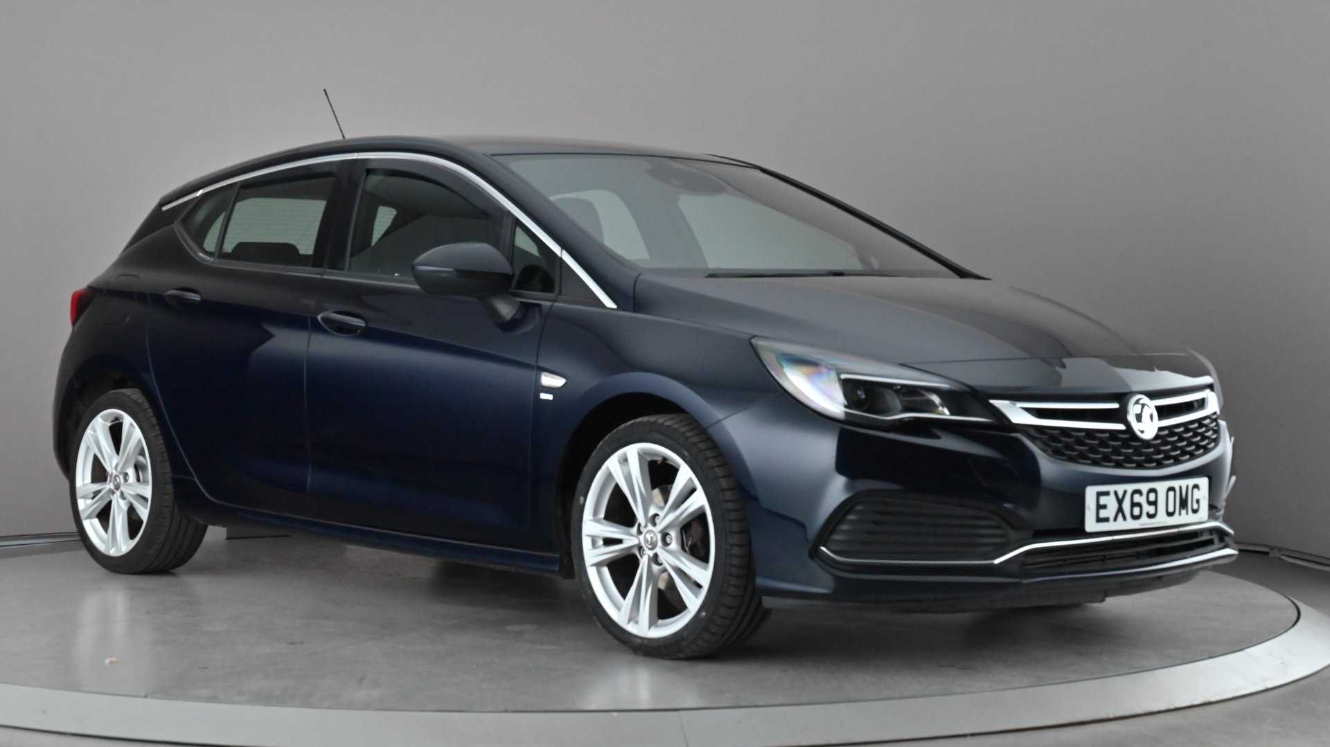 Main listing image - Vauxhall Astra