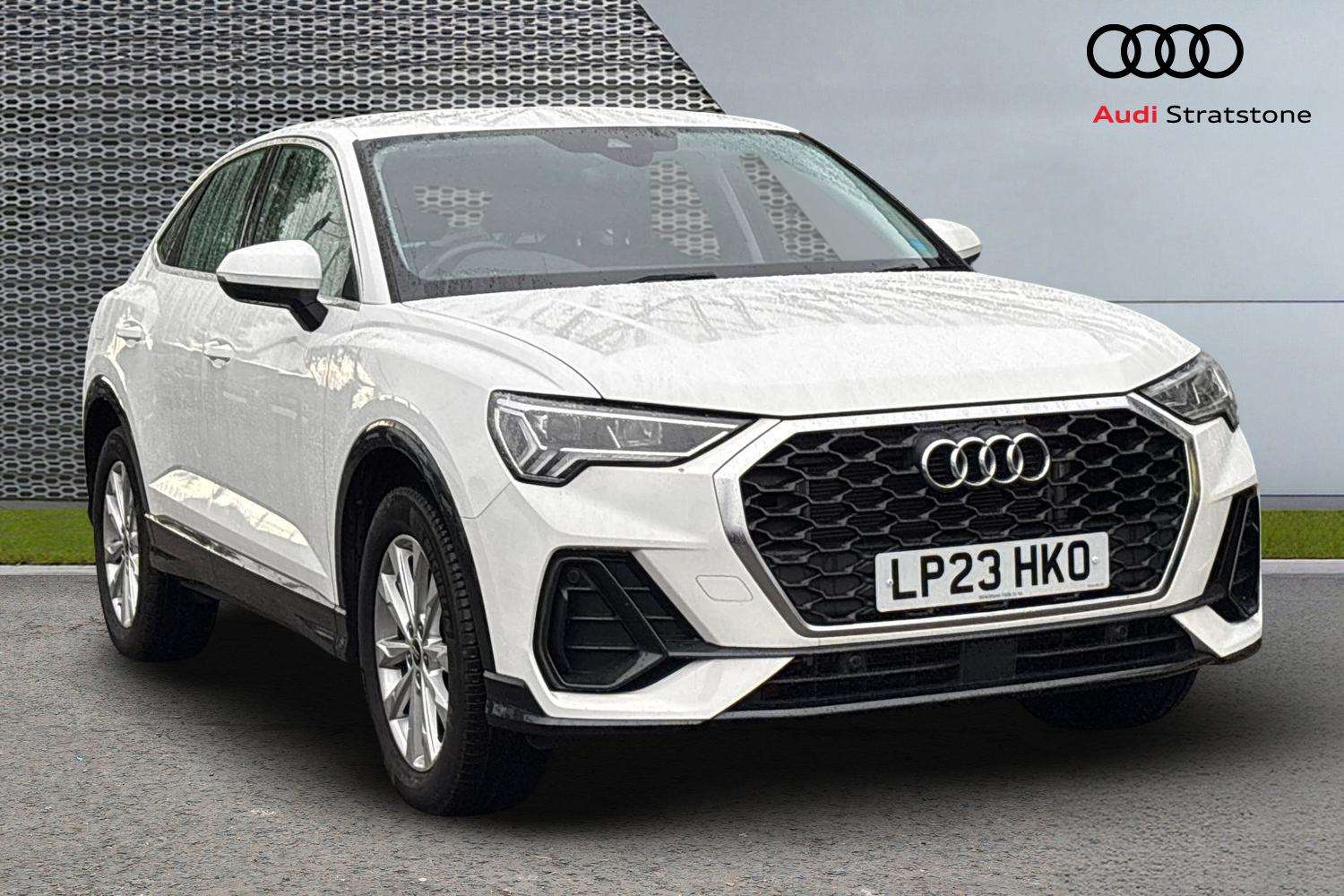 Main listing image - Audi Q3