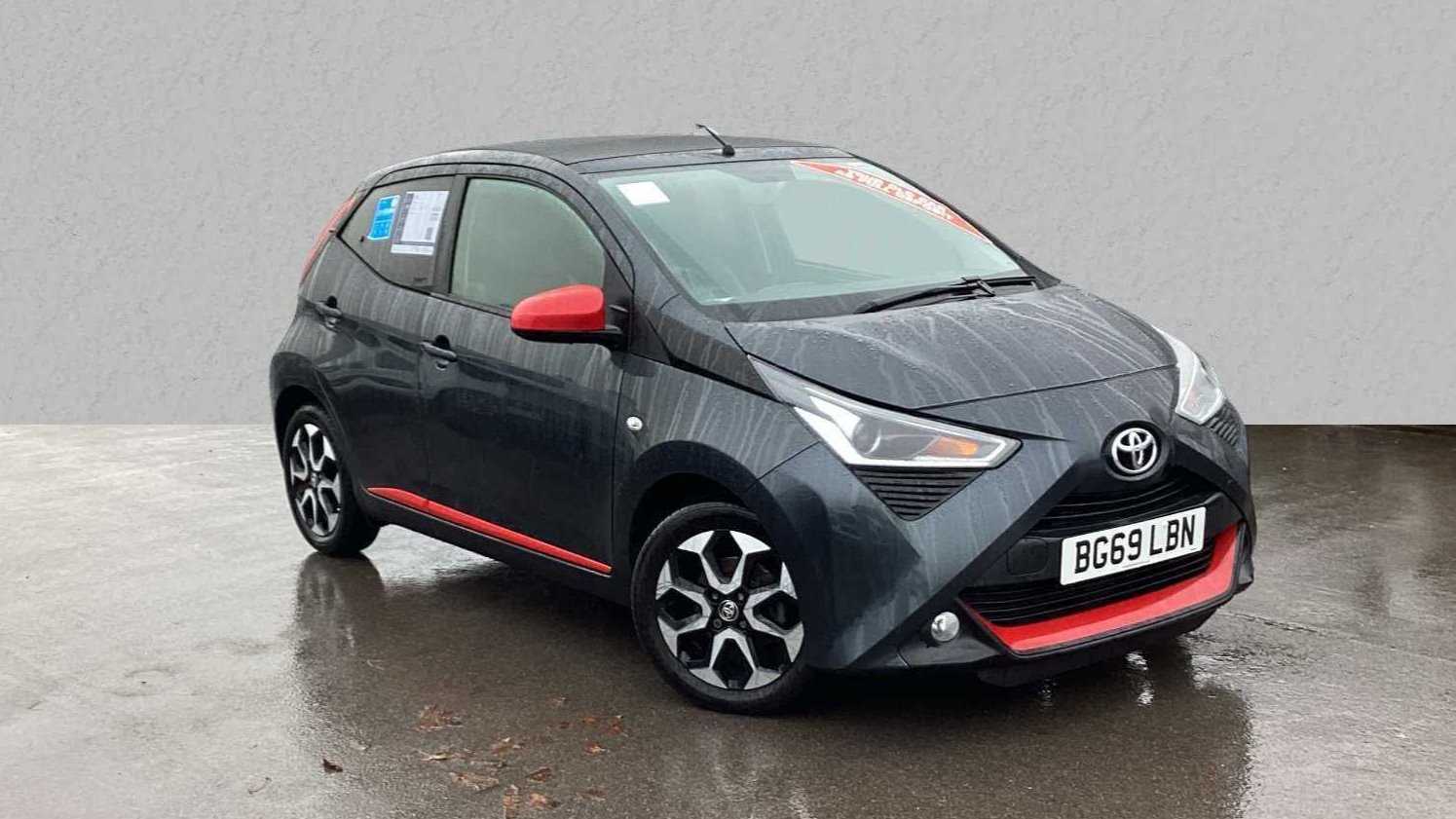 Main listing image - Toyota Aygo