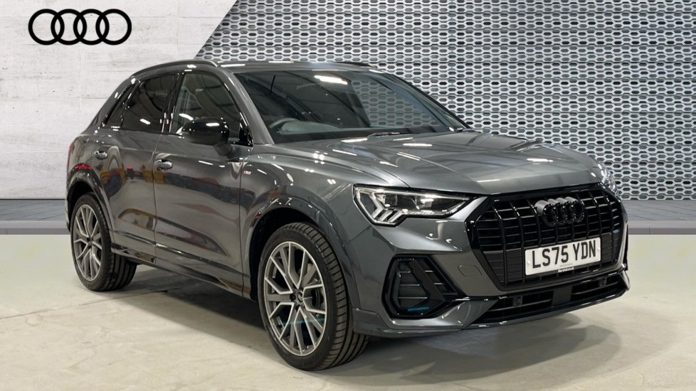 Main listing image - Audi Q3