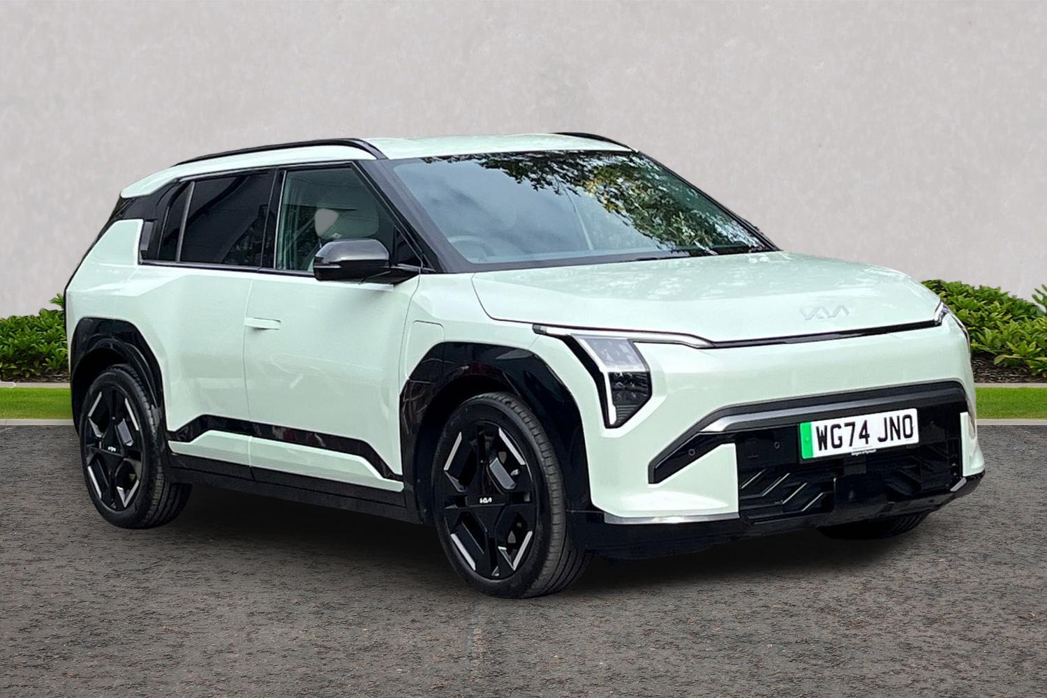 Main listing image - Kia EV3