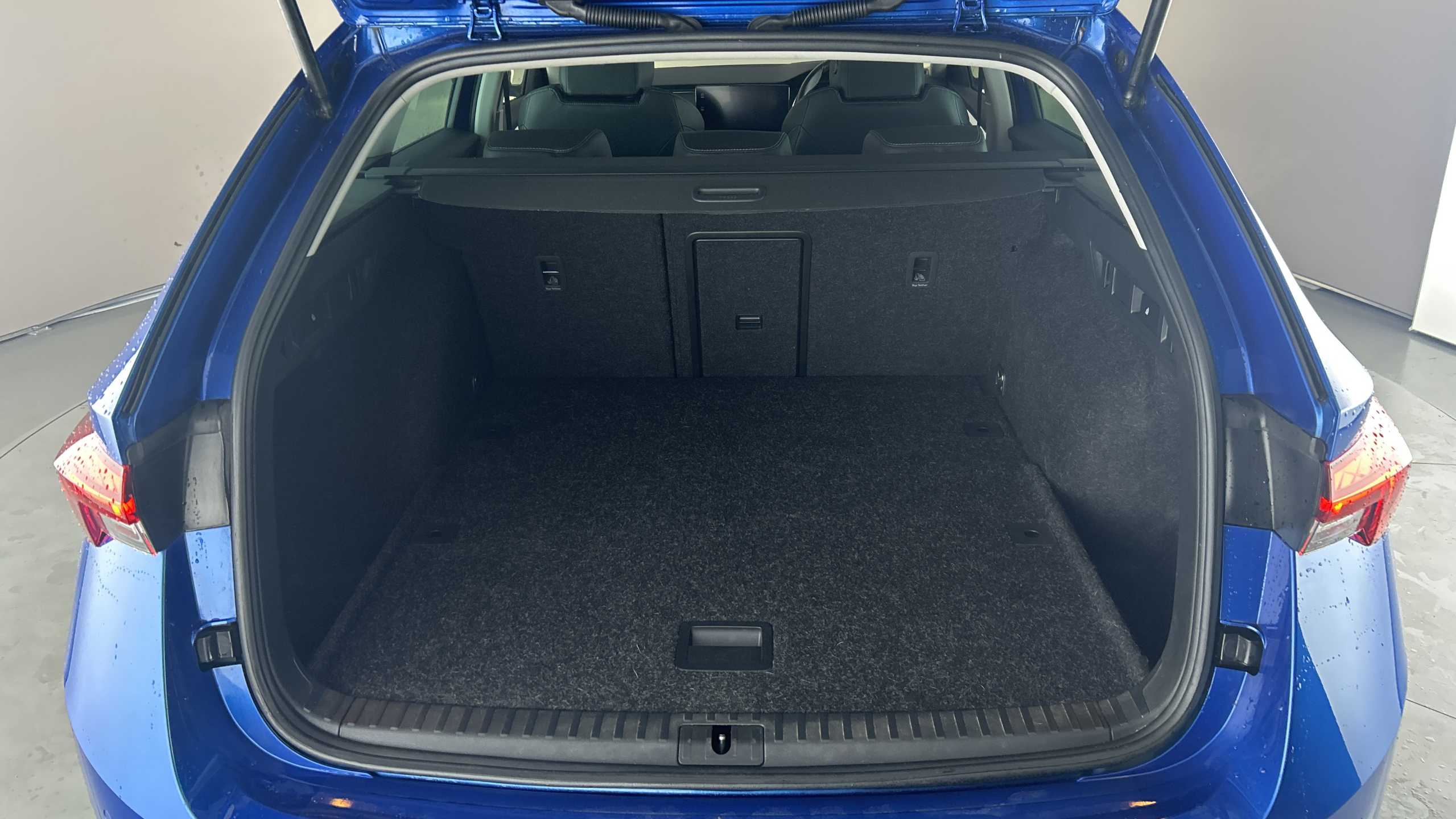 Main listing image - Skoda Octavia Estate