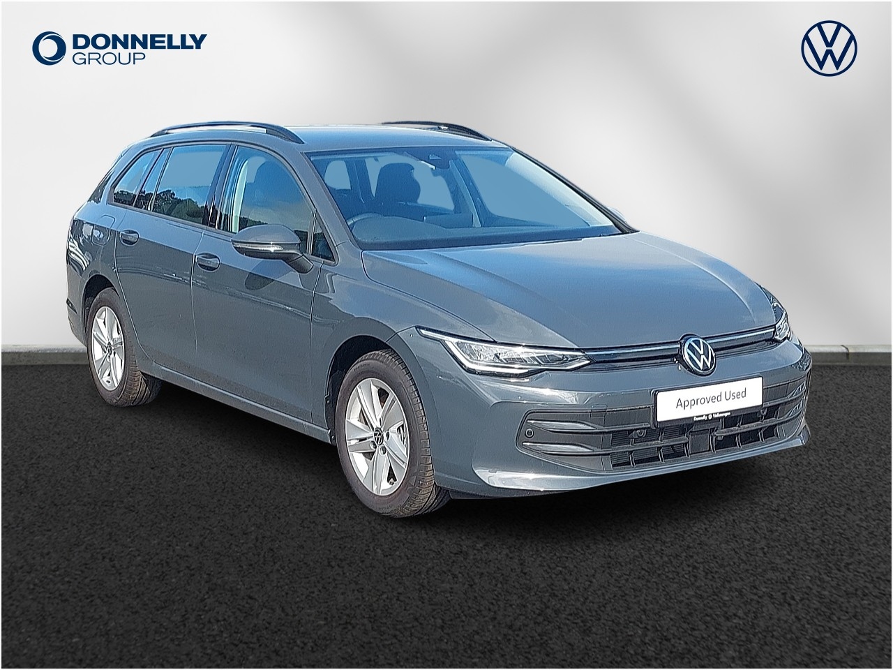 Main listing image - Volkswagen Golf Estate