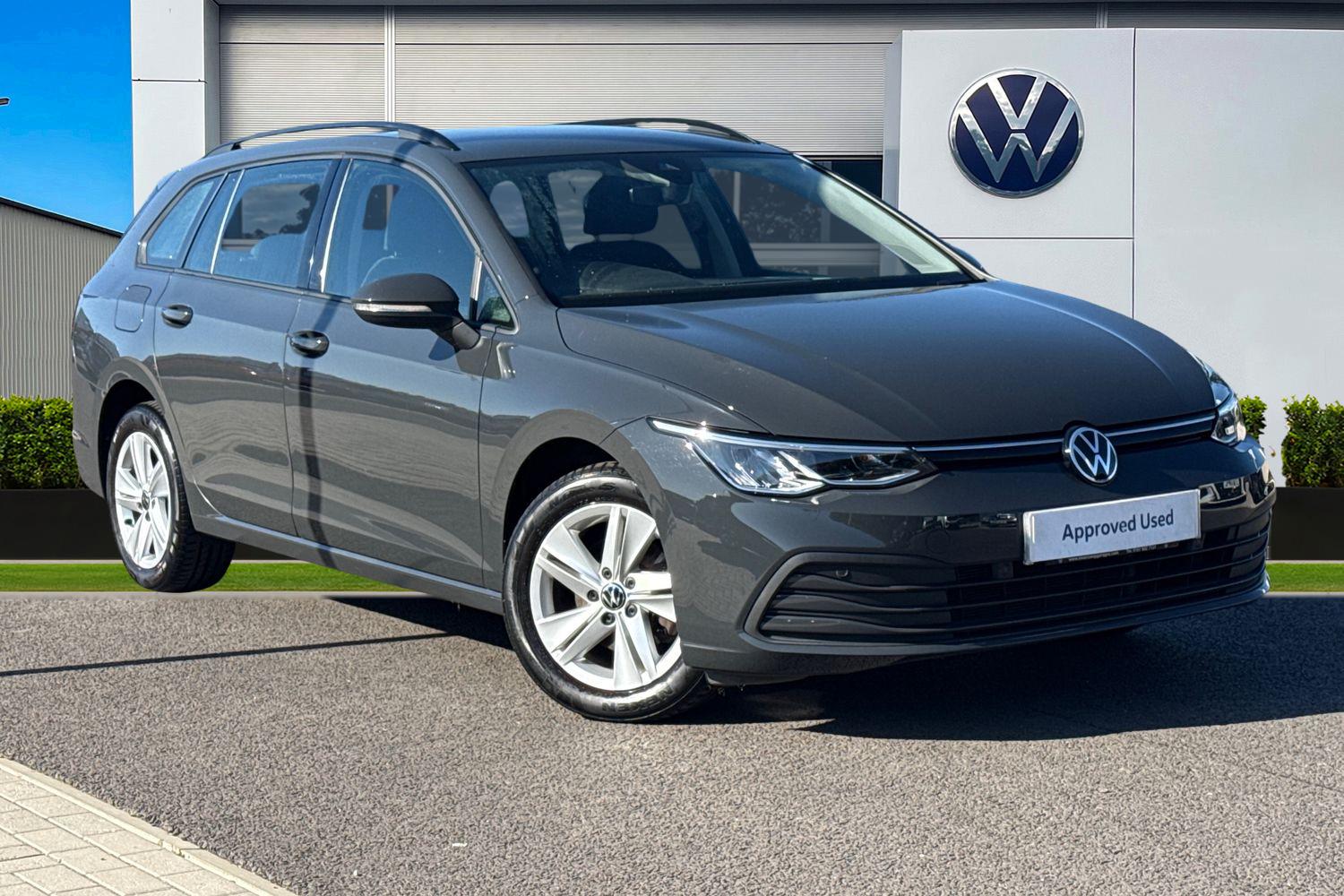 Main listing image - Volkswagen Golf Estate