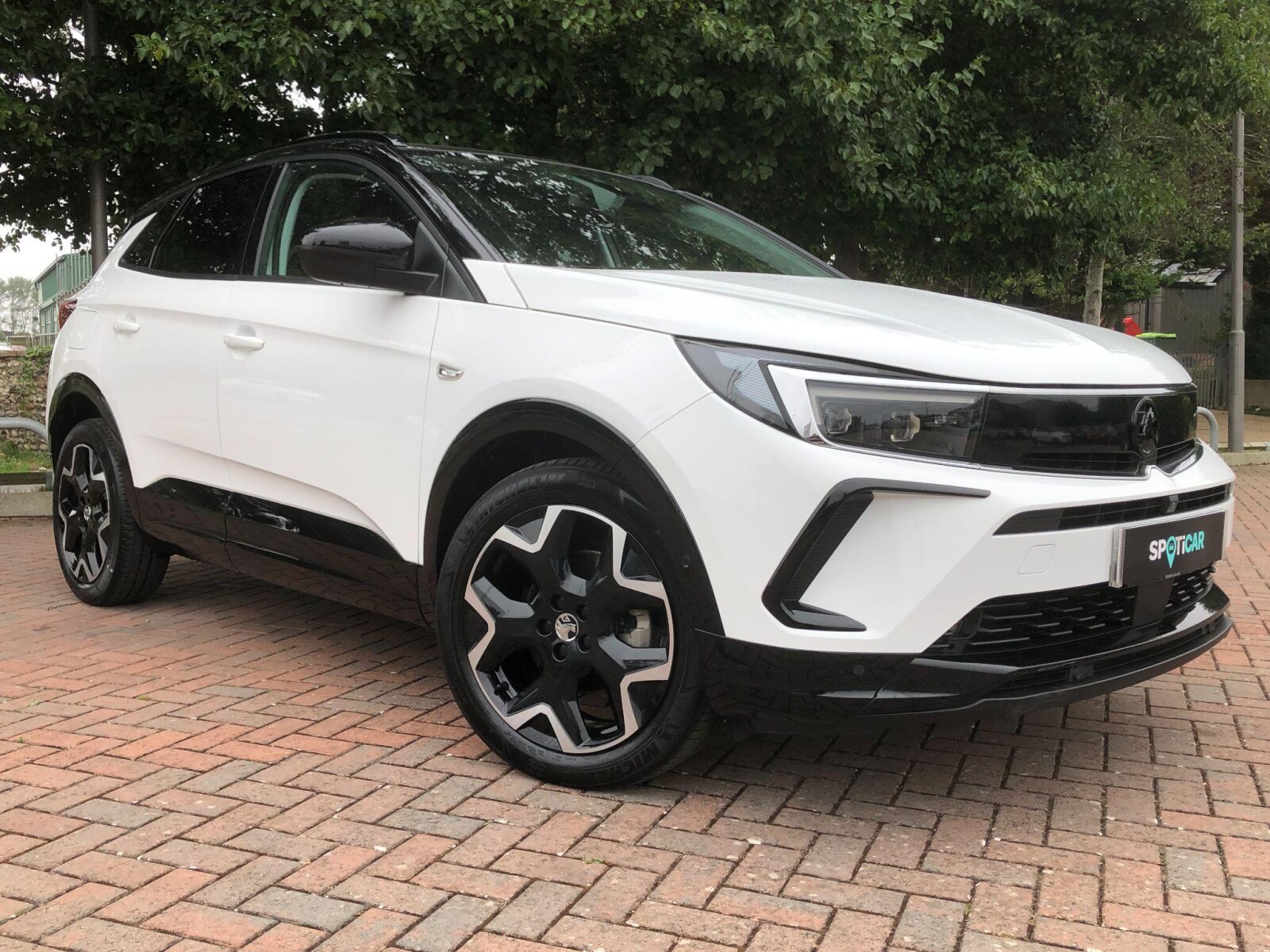 Main listing image - Vauxhall Grandland