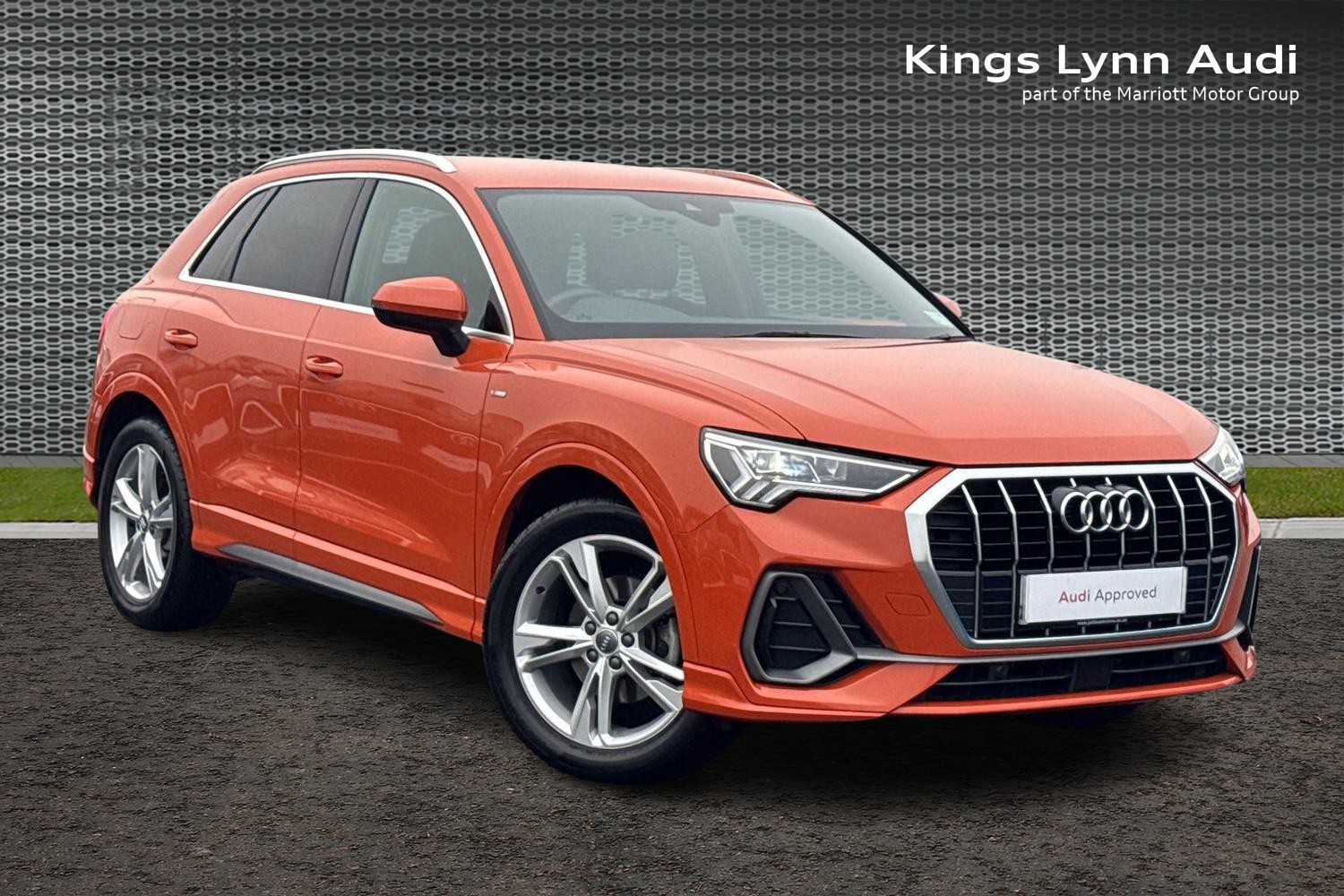 Main listing image - Audi Q3