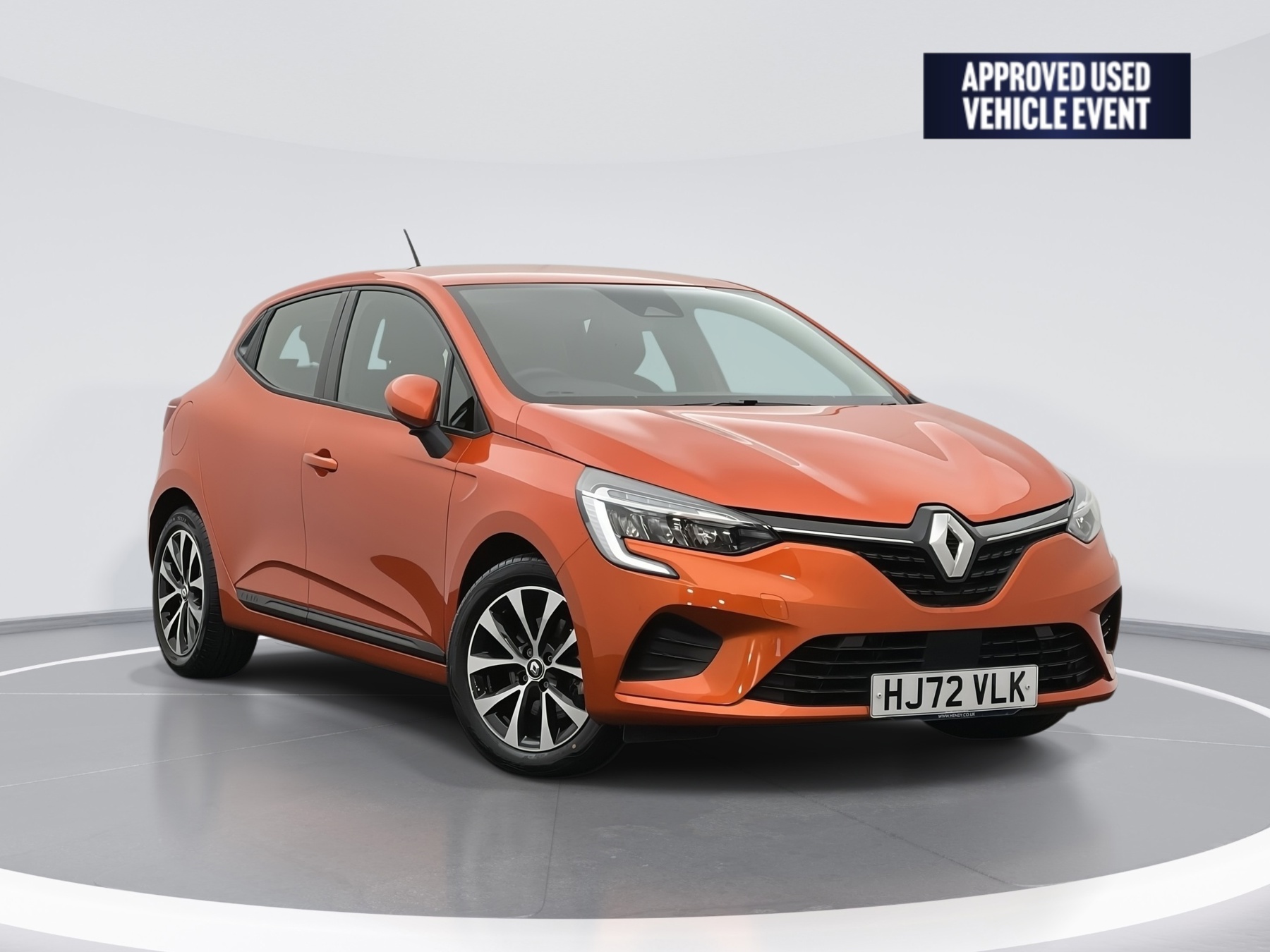 Main listing image - Renault Clio