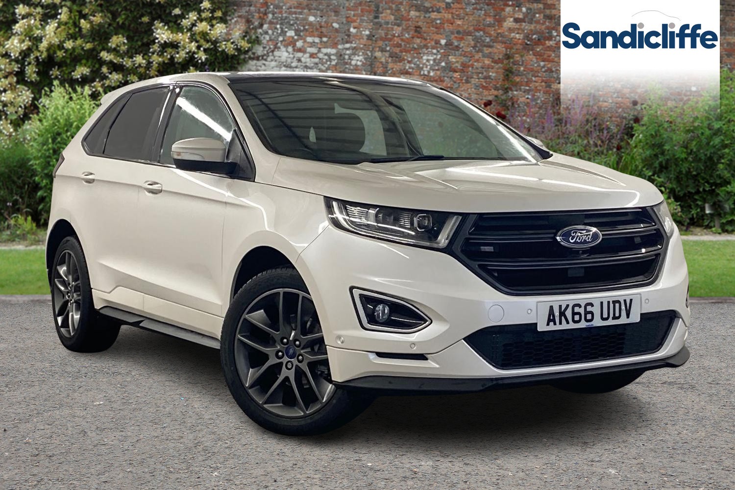 Main listing image - Ford Edge