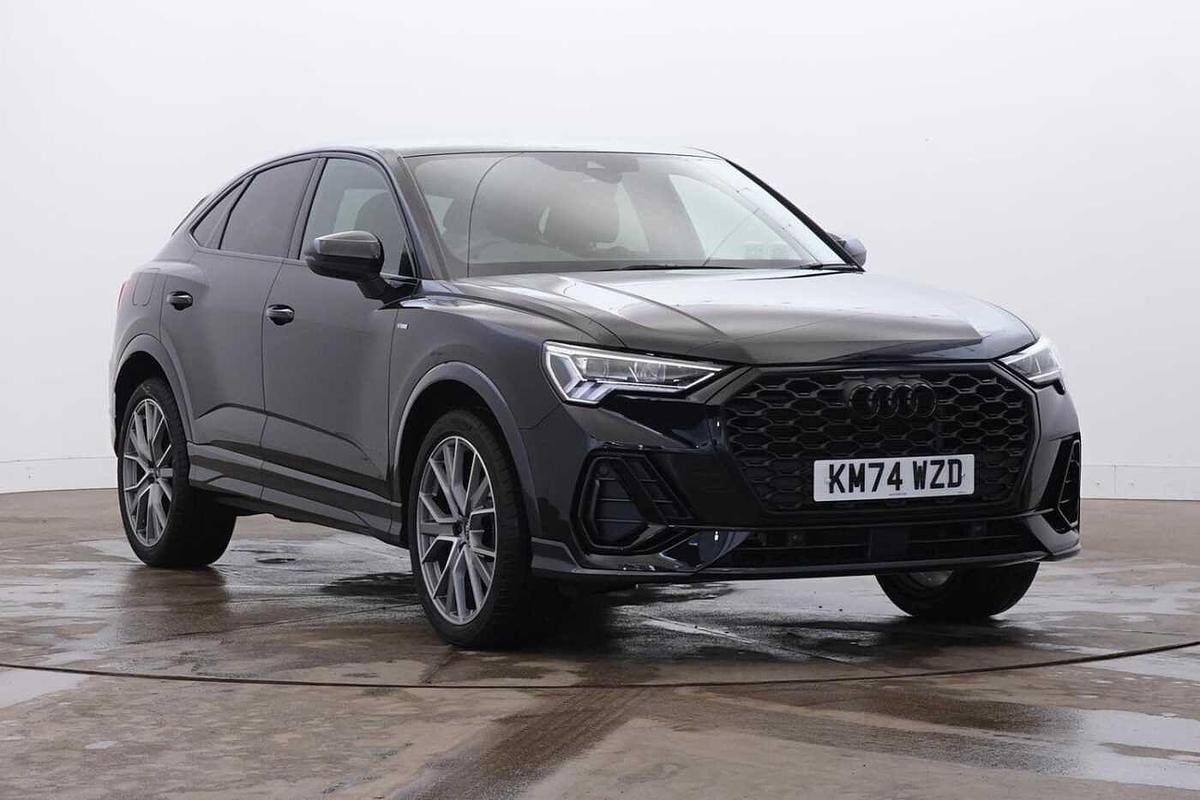 Main listing image - Audi Q3