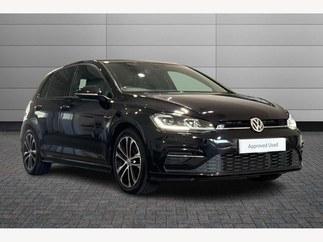 Main listing image - Volkswagen Golf