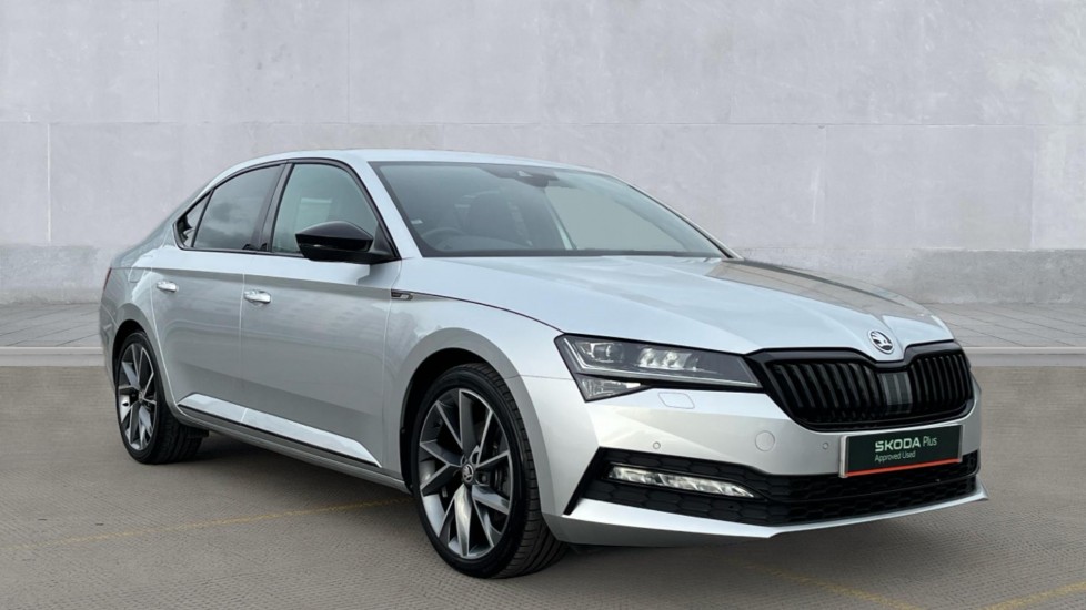 Main listing image - Skoda Superb