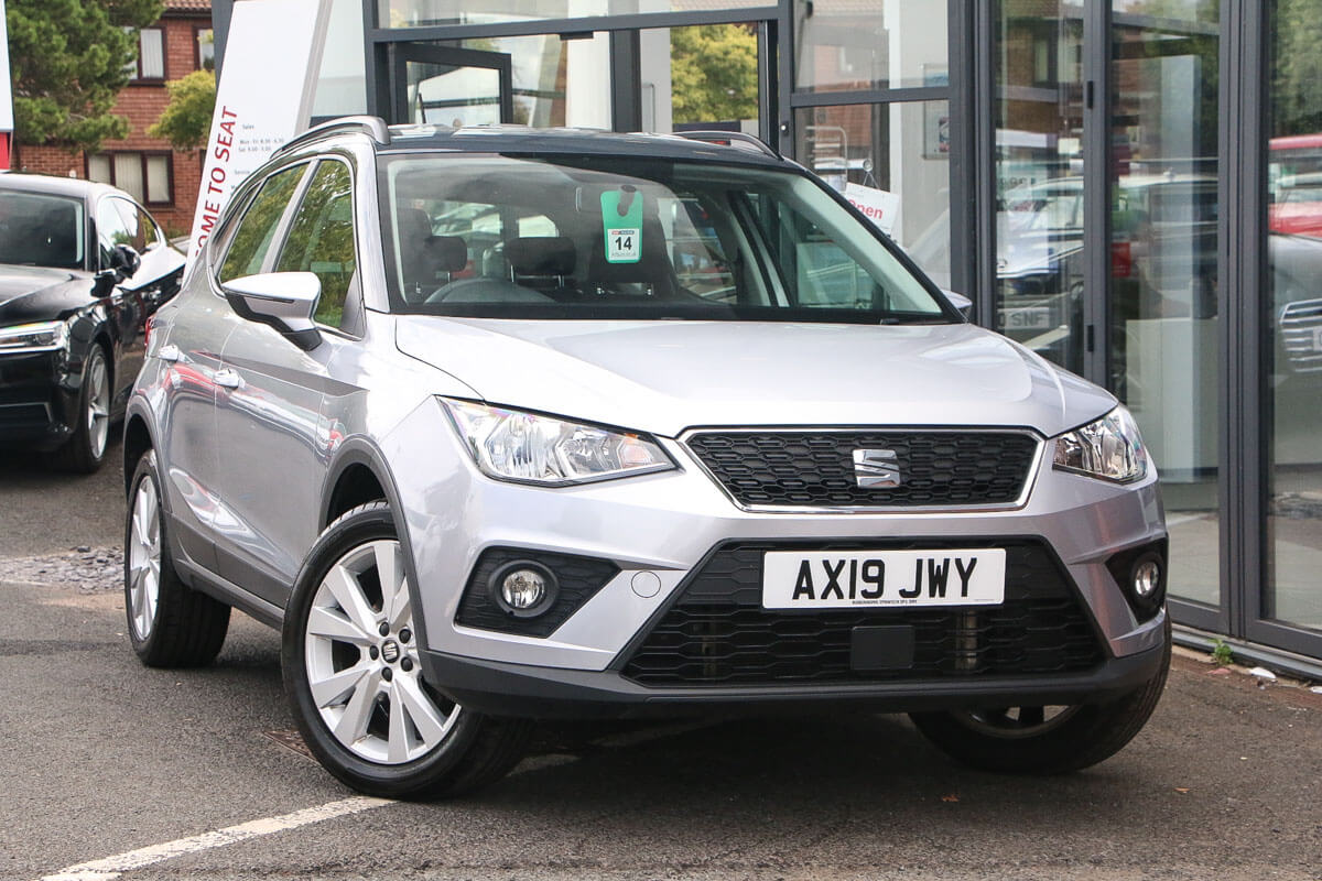 Main listing image - SEAT Arona