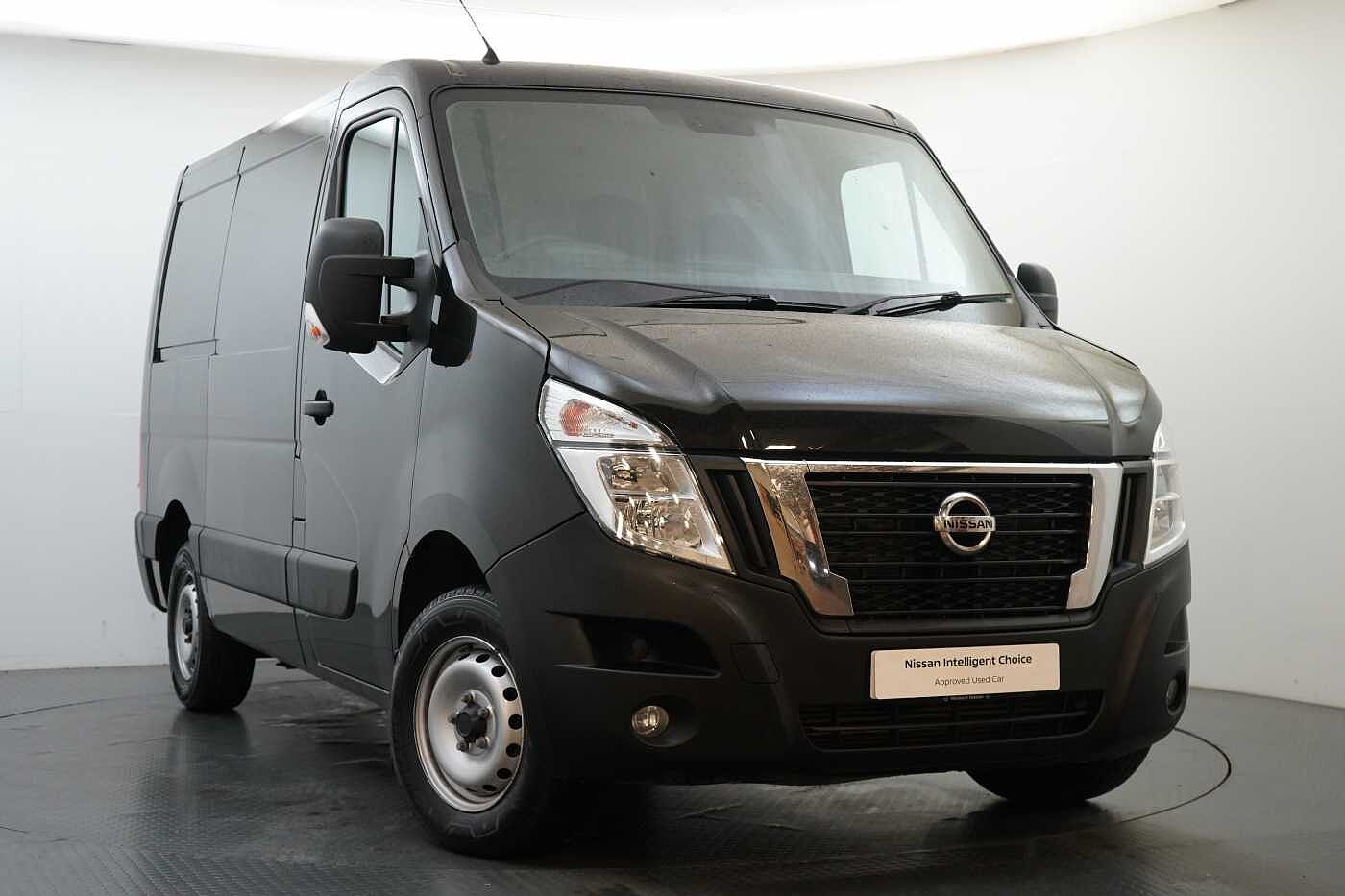 Main listing image - Nissan NV400