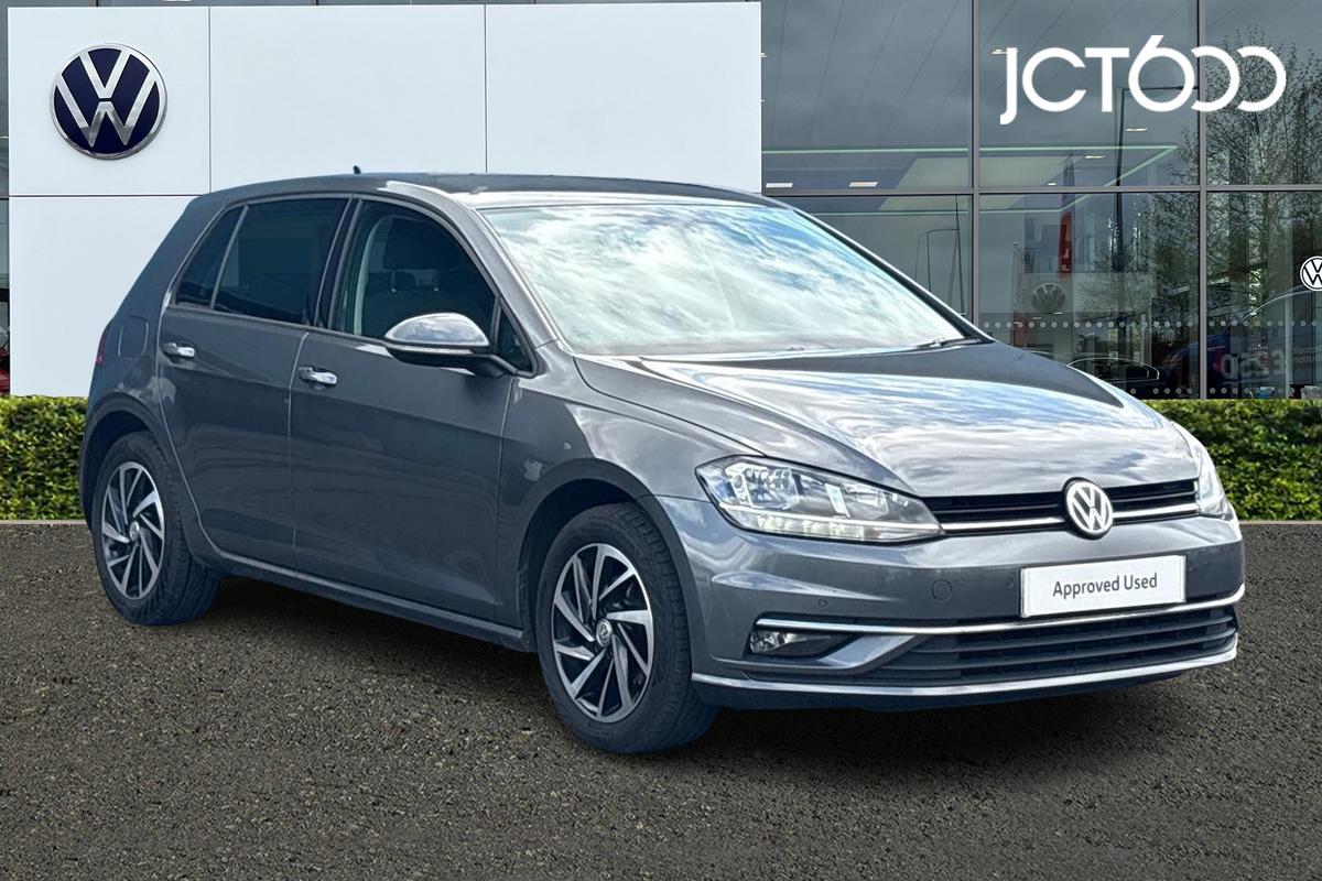 Main listing image - Volkswagen Golf