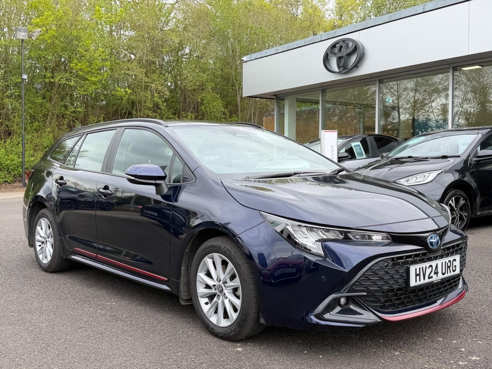 Main listing image - Toyota Corolla Touring Sport